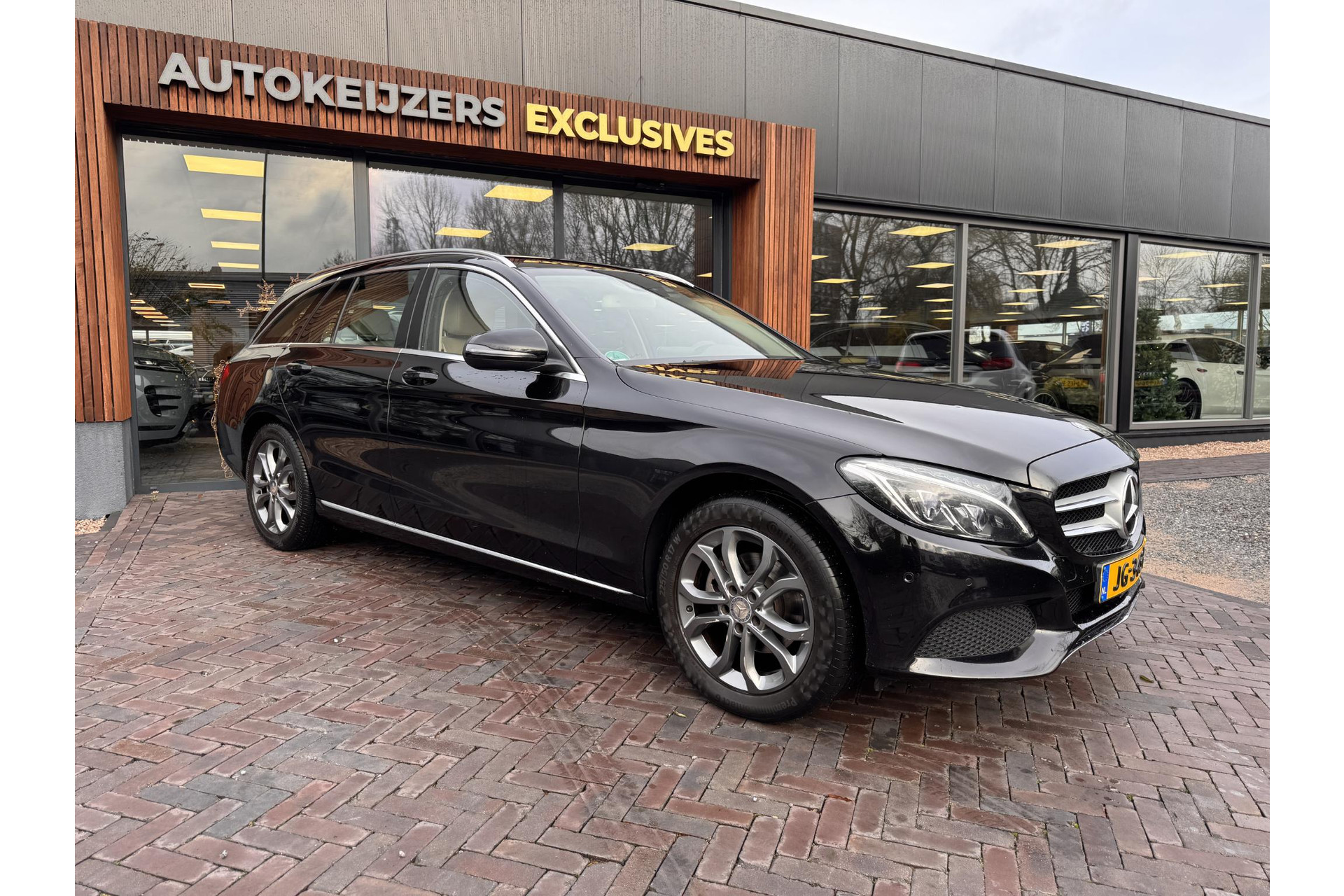 Mercedes-Benz C-Klasse Estate 180 Prestige 2016 OBSIDIAN BLACK (197U) 2
