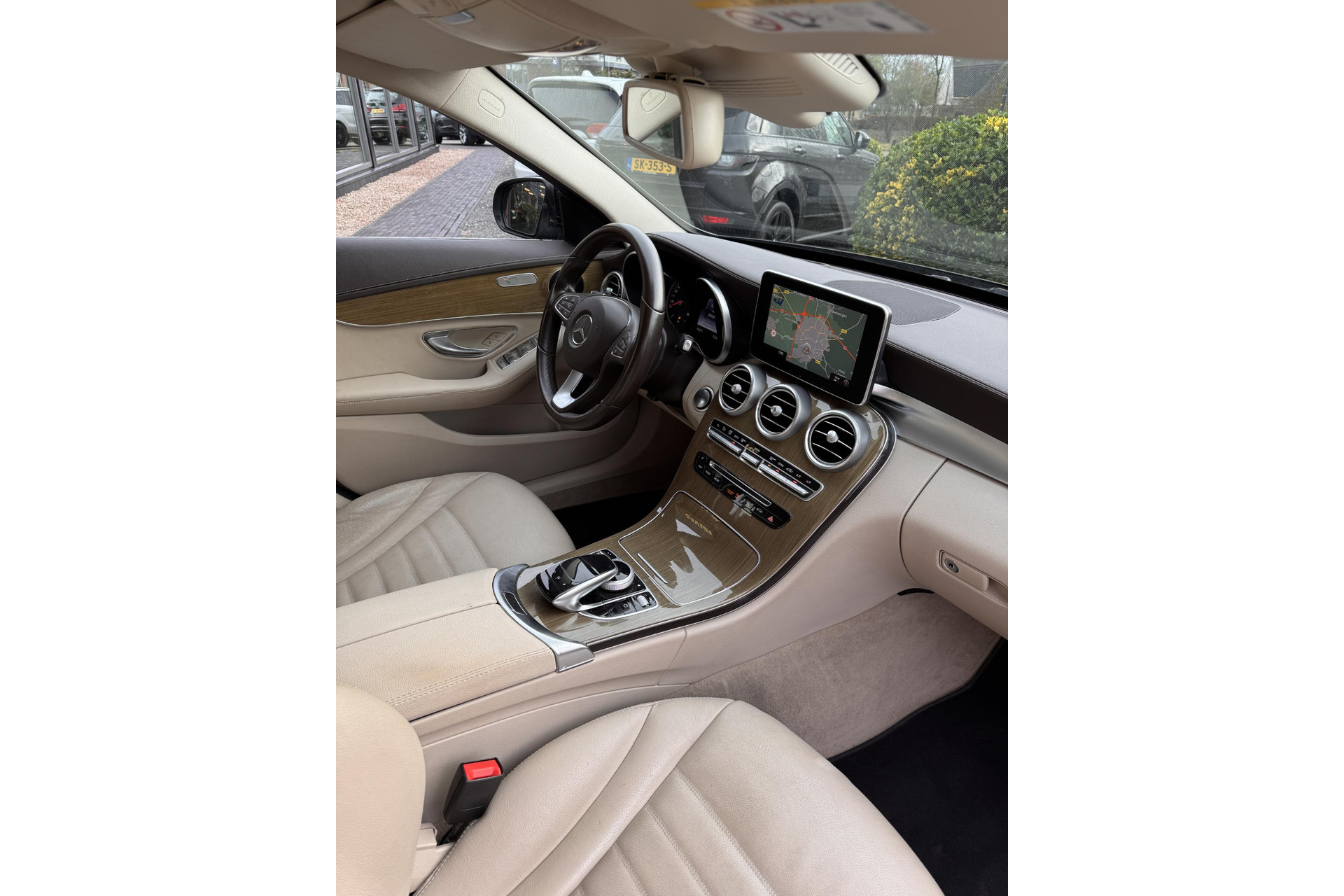 Mercedes-Benz C-Klasse Estate 180 Prestige 2016 OBSIDIAN BLACK (197U) 8