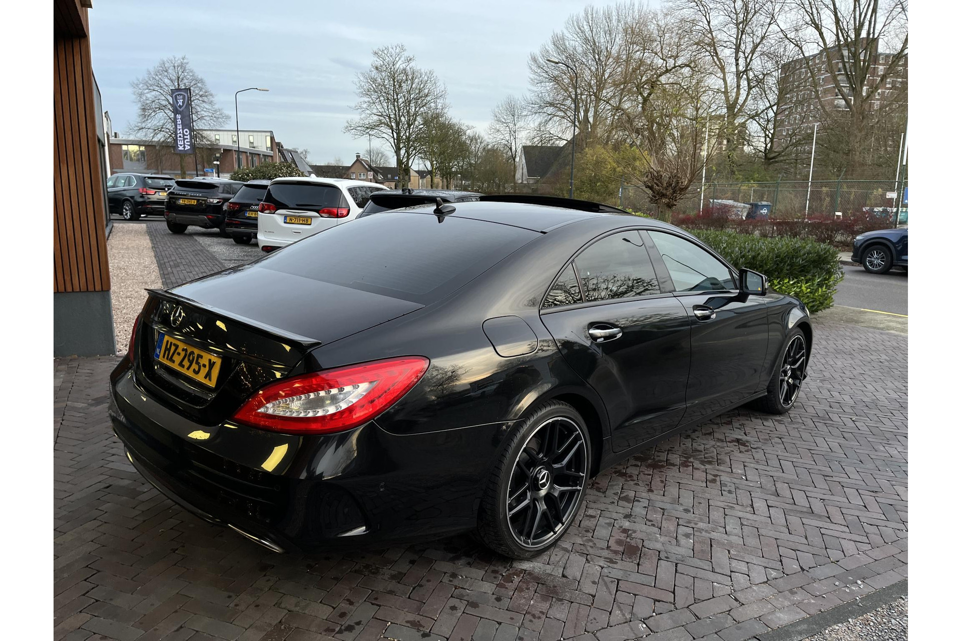 Mercedes-Benz CLS-Klasse 350 2011 OBSIDIAN BLACK (197U) 10