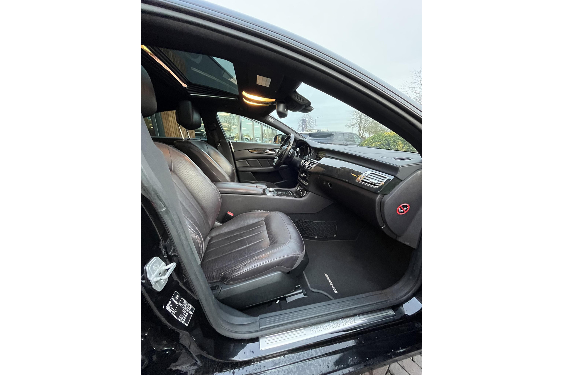 Mercedes-Benz CLS-Klasse 350 2011 OBSIDIAN BLACK (197U) 14