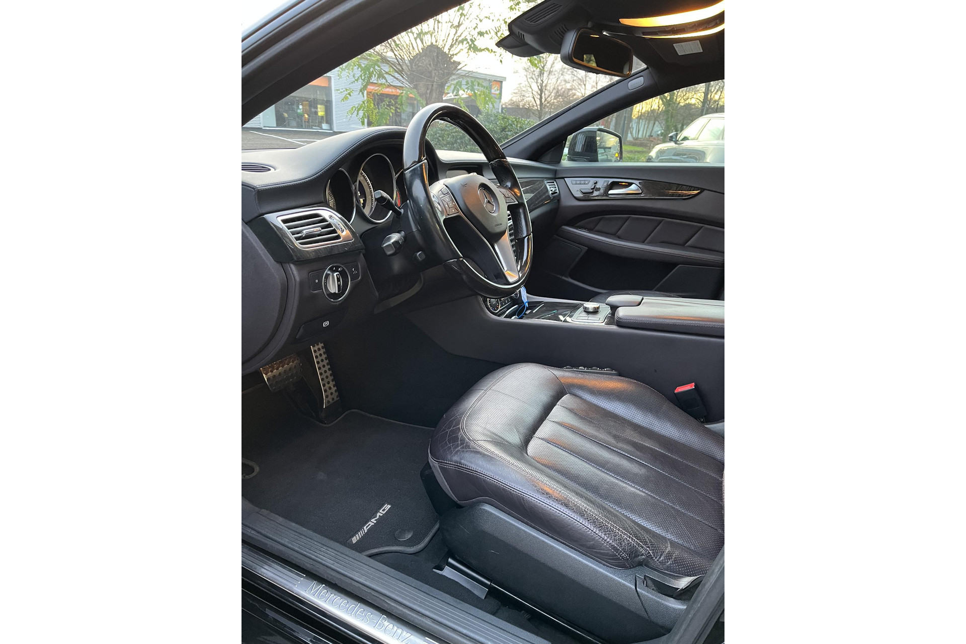 Mercedes-Benz CLS-Klasse 350 2011 OBSIDIAN BLACK (197U) 4