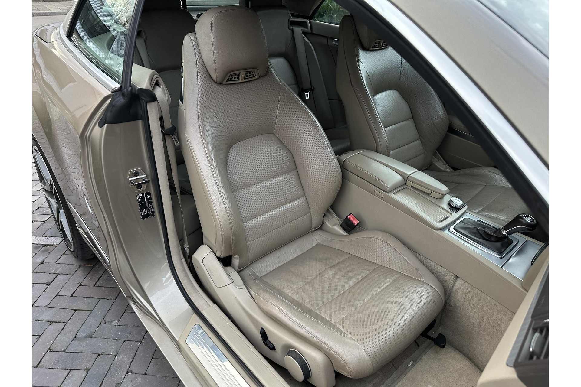 Mercedes-Benz E-Klasse Cabrio 350 CDI Elegance 2010 SANIDINE BEIGE 19