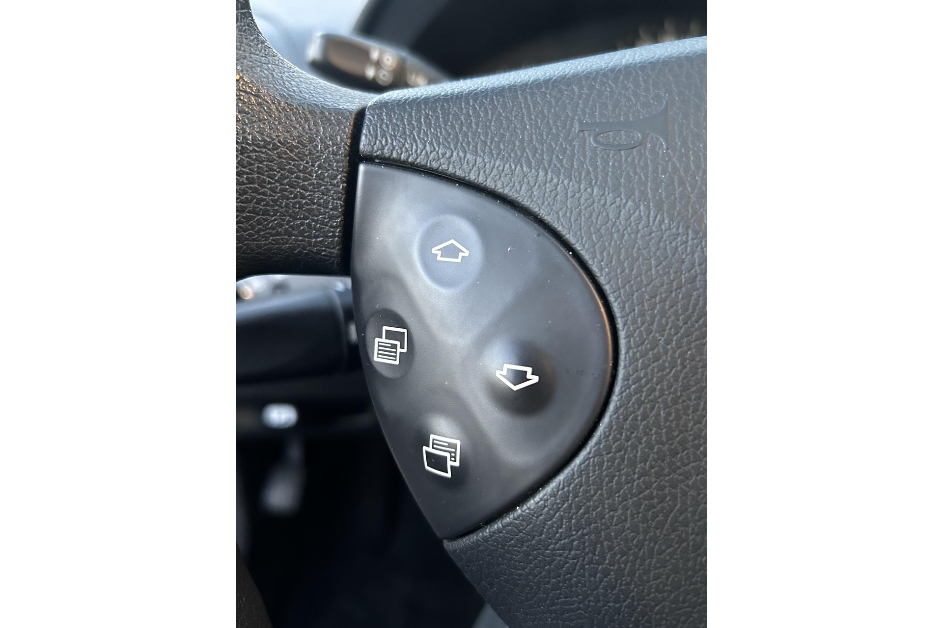 Mercedes-Benz E-Klasse Combi 280 Classic 2005 BRIGHT SILVER METALLIC CLEAR COAT PAINT (775U) 15