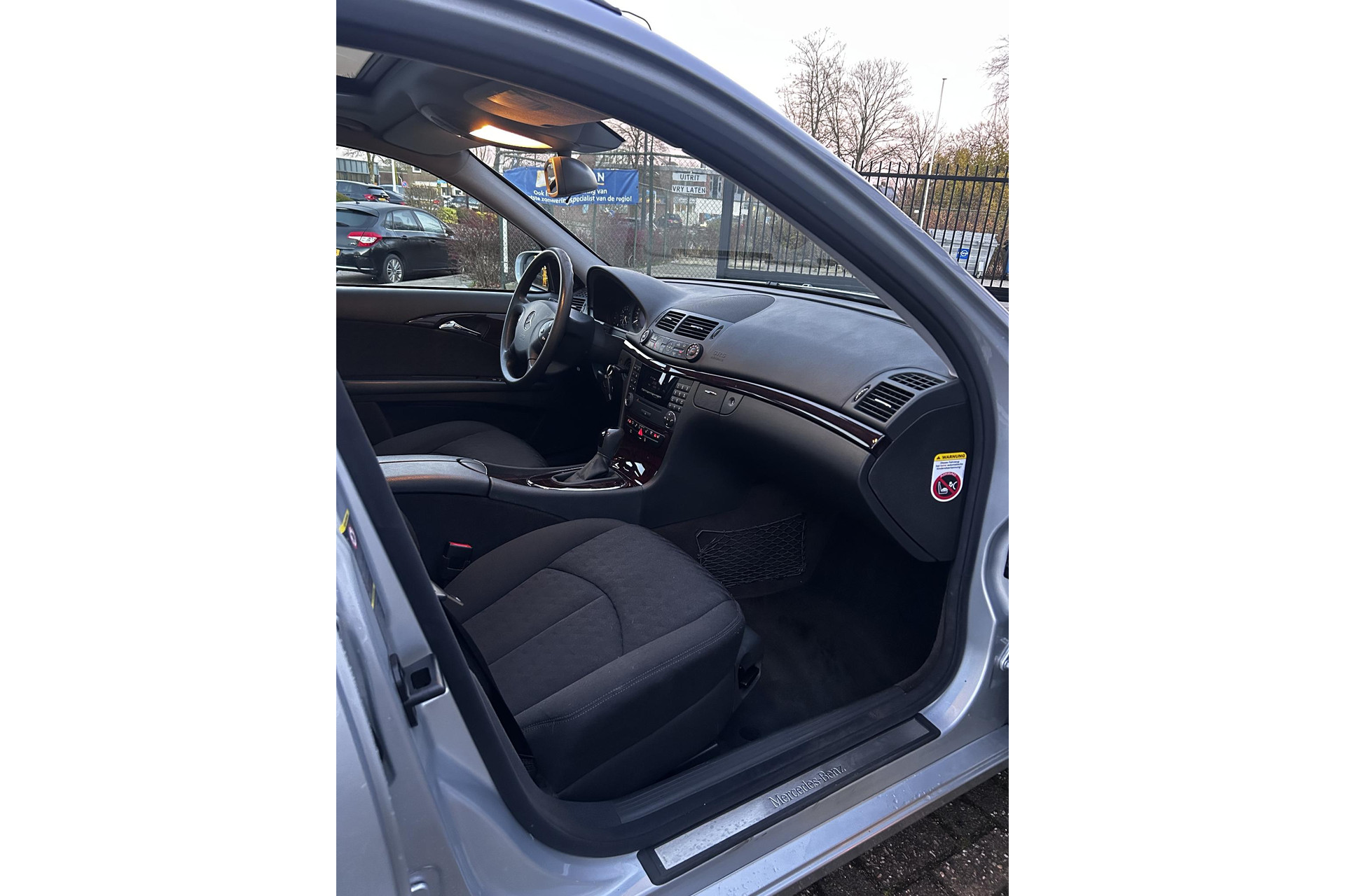 Mercedes-Benz E-Klasse Combi 280 Classic 2005 BRIGHT SILVER METALLIC CLEAR COAT PAINT (775U) 23