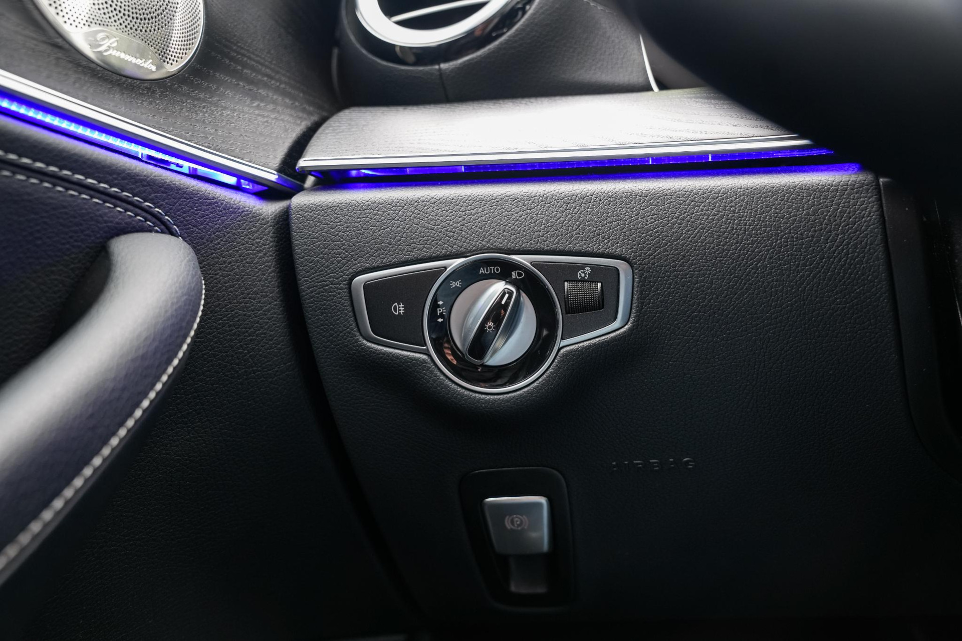 Mercedes-Benz E-Klasse E300 de 2022 GRAPHITE GRAY - METALLIC FINISH (831U) 24