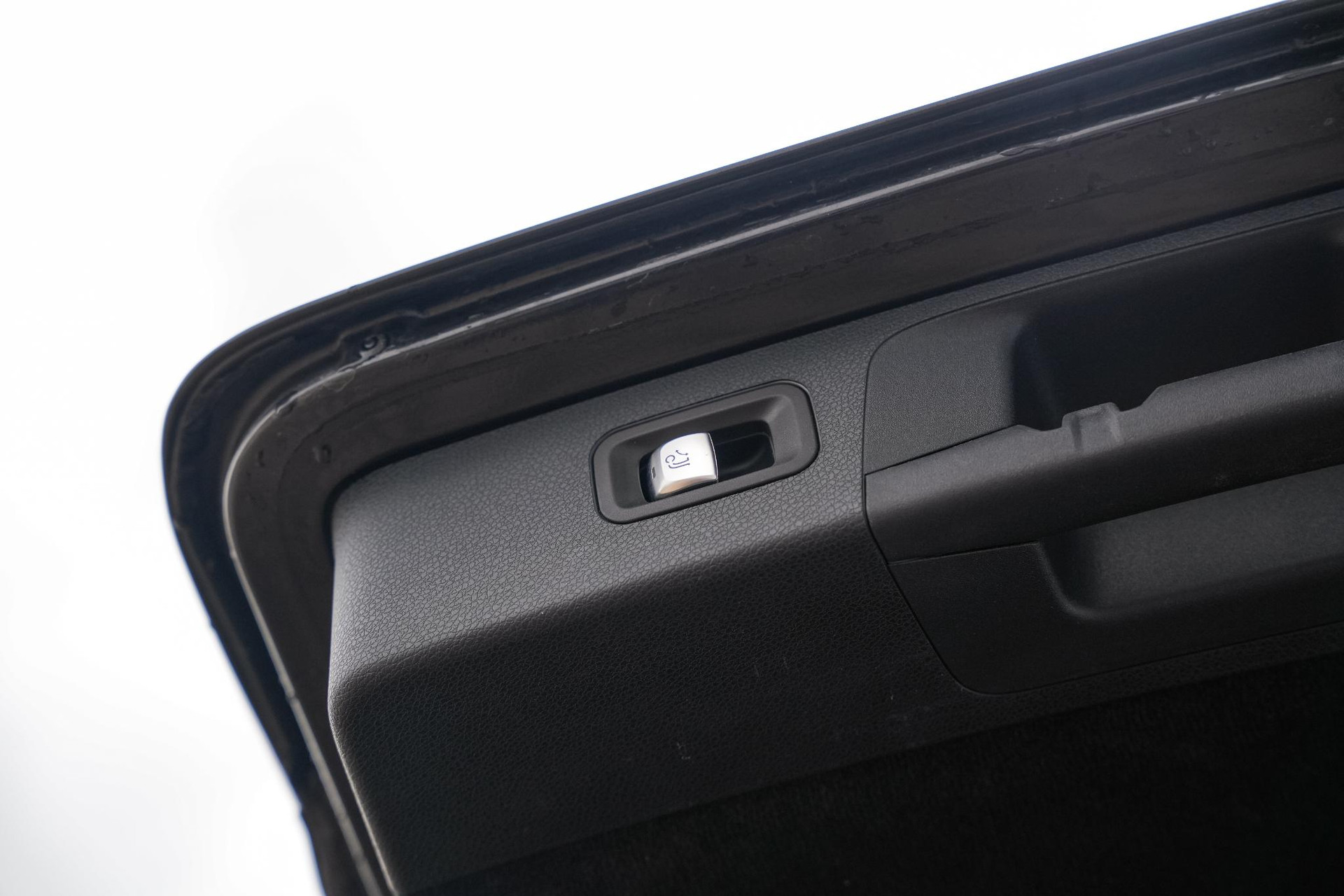 Mercedes-Benz E-Klasse E300 de 2022 GRAPHITE GRAY - METALLIC FINISH (831U) 31