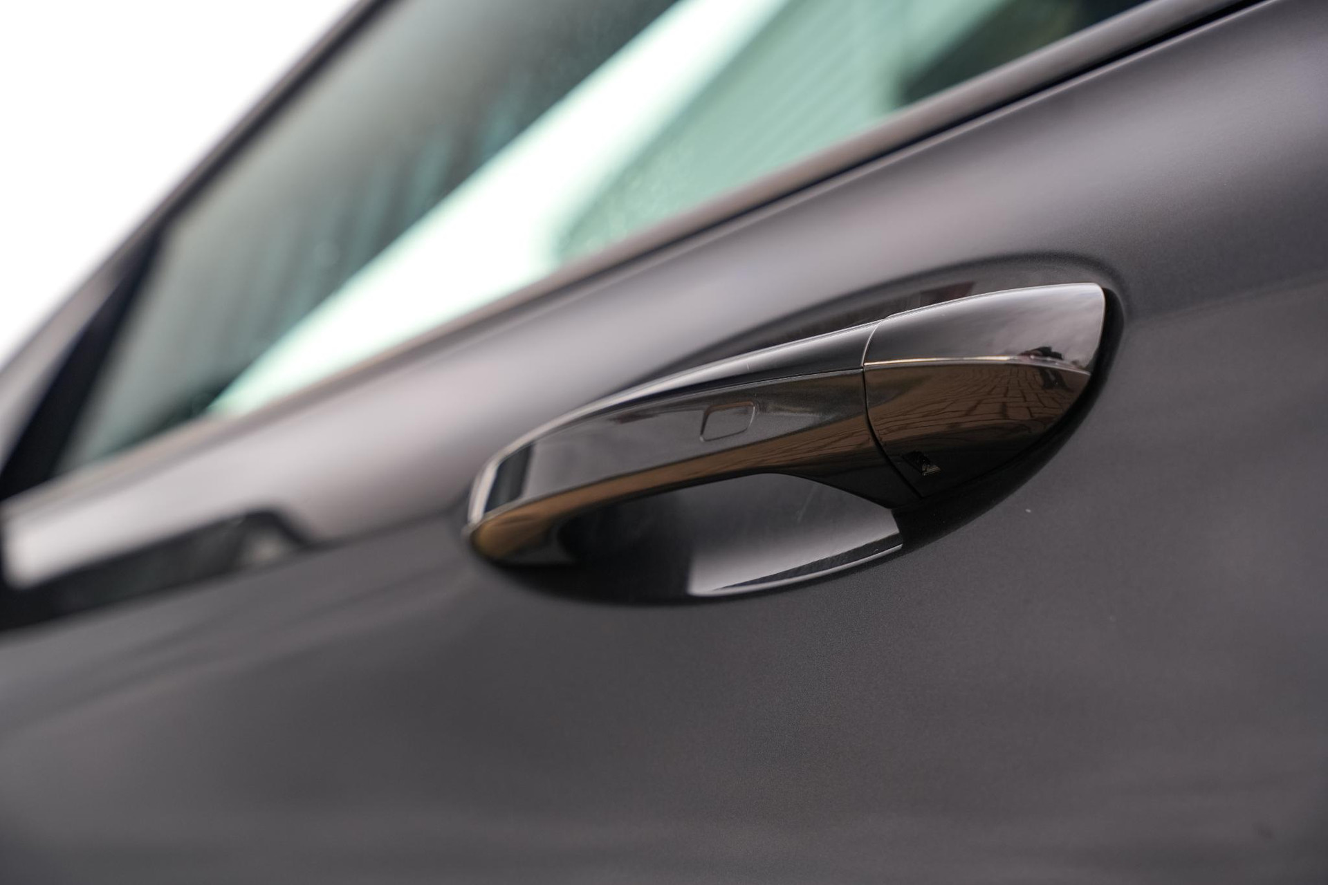 Mercedes-Benz E-Klasse E300 de 2022 GRAPHITE GRAY - METALLIC FINISH (831U) 36