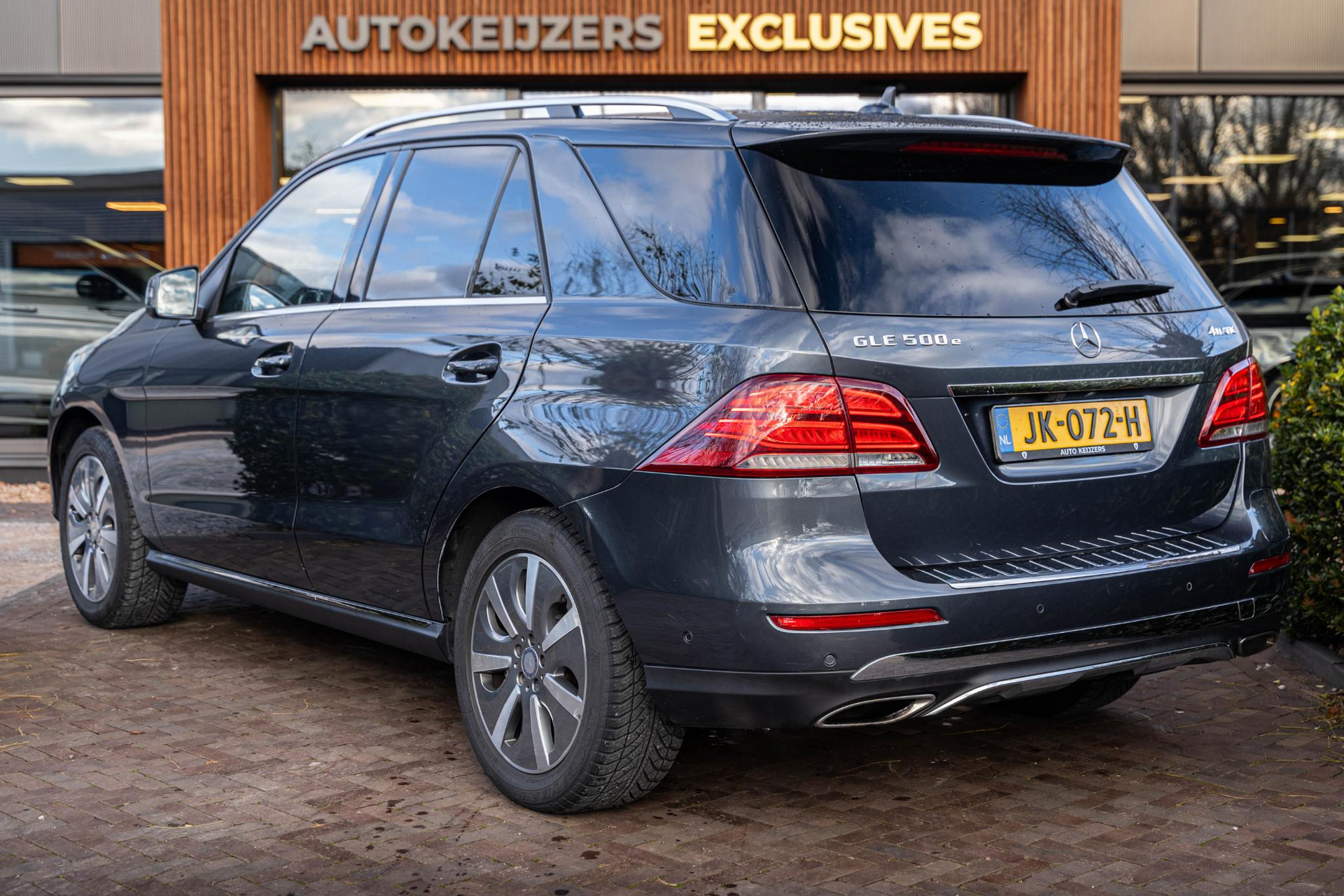 Mercedes-Benz GLE 500 e 4MATIC 2015 TENORITE GRAY METALLIC PAINT (755U) 10