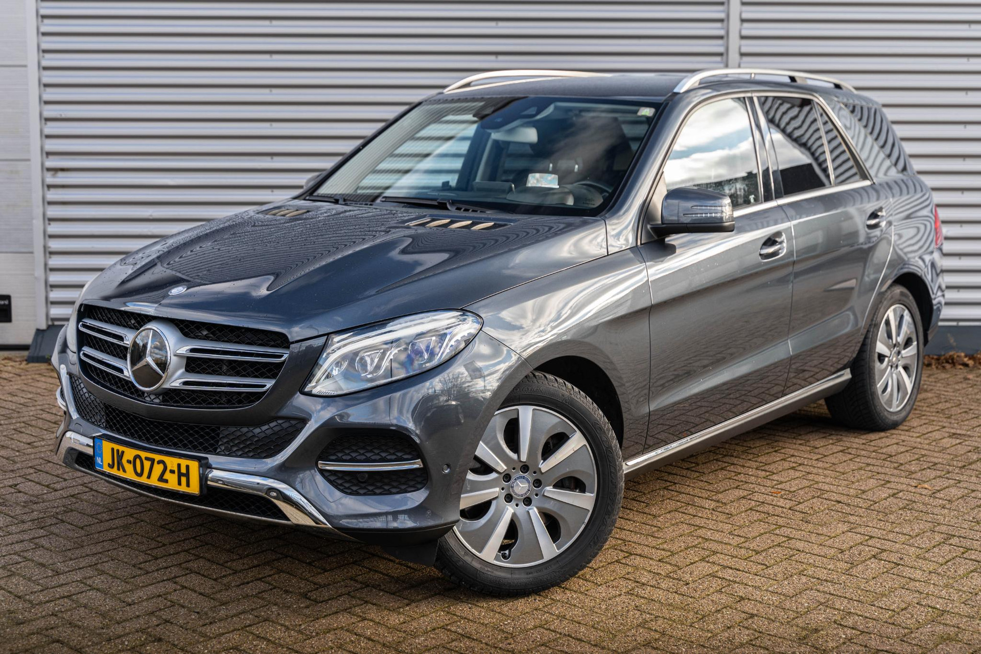 Mercedes-Benz GLE 500 e 4MATIC 2015 TENORITE GRAY METALLIC PAINT (755U) 14