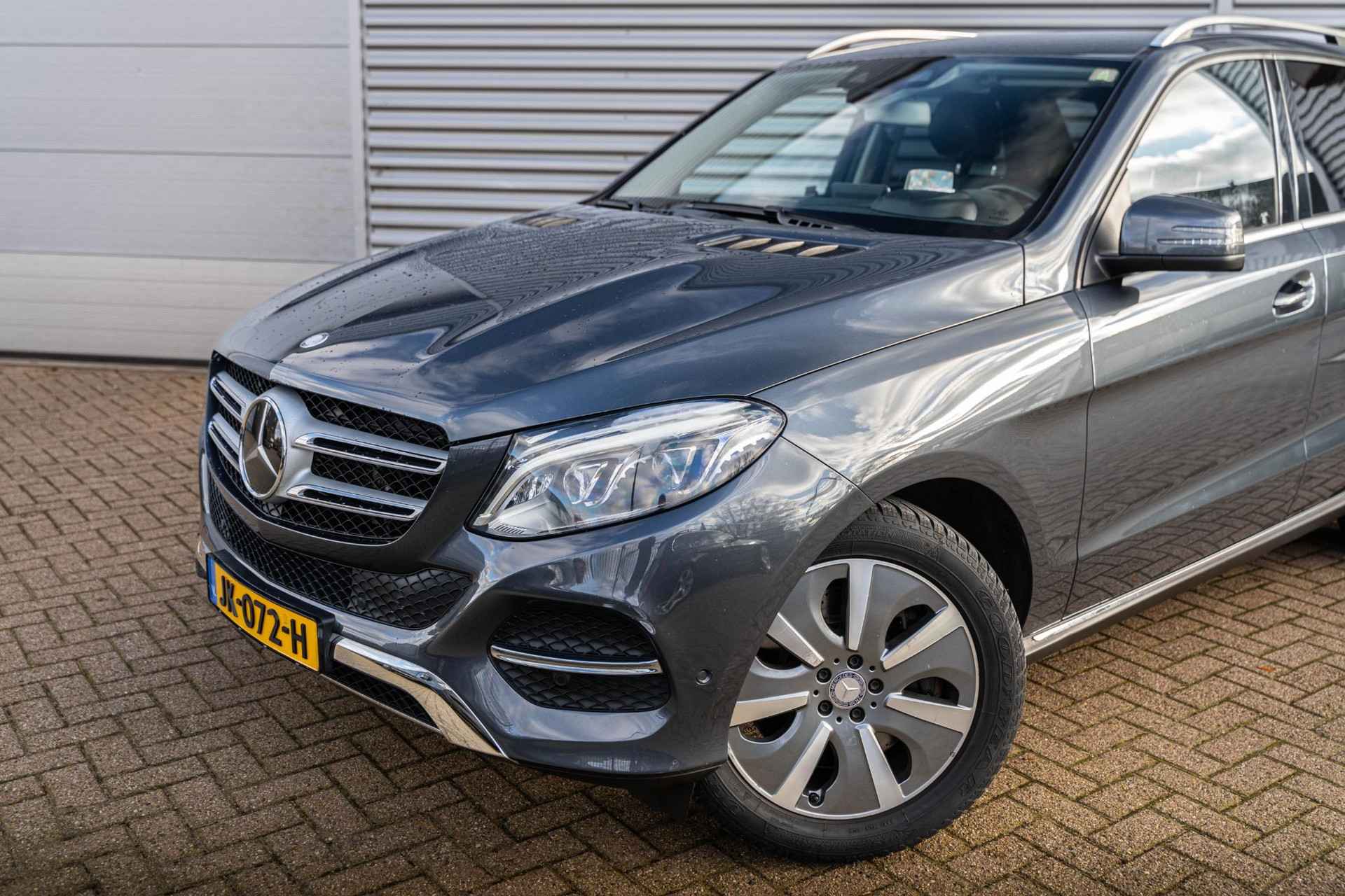 Mercedes-Benz GLE 500 e 4MATIC 2015 TENORITE GRAY METALLIC PAINT (755U) 15