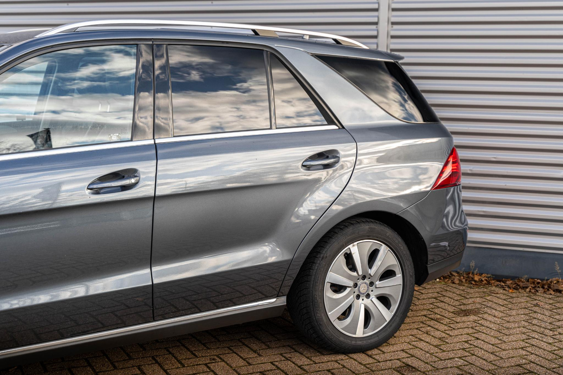 Mercedes-Benz GLE 500 e 4MATIC 2015 TENORITE GRAY METALLIC PAINT (755U) 16