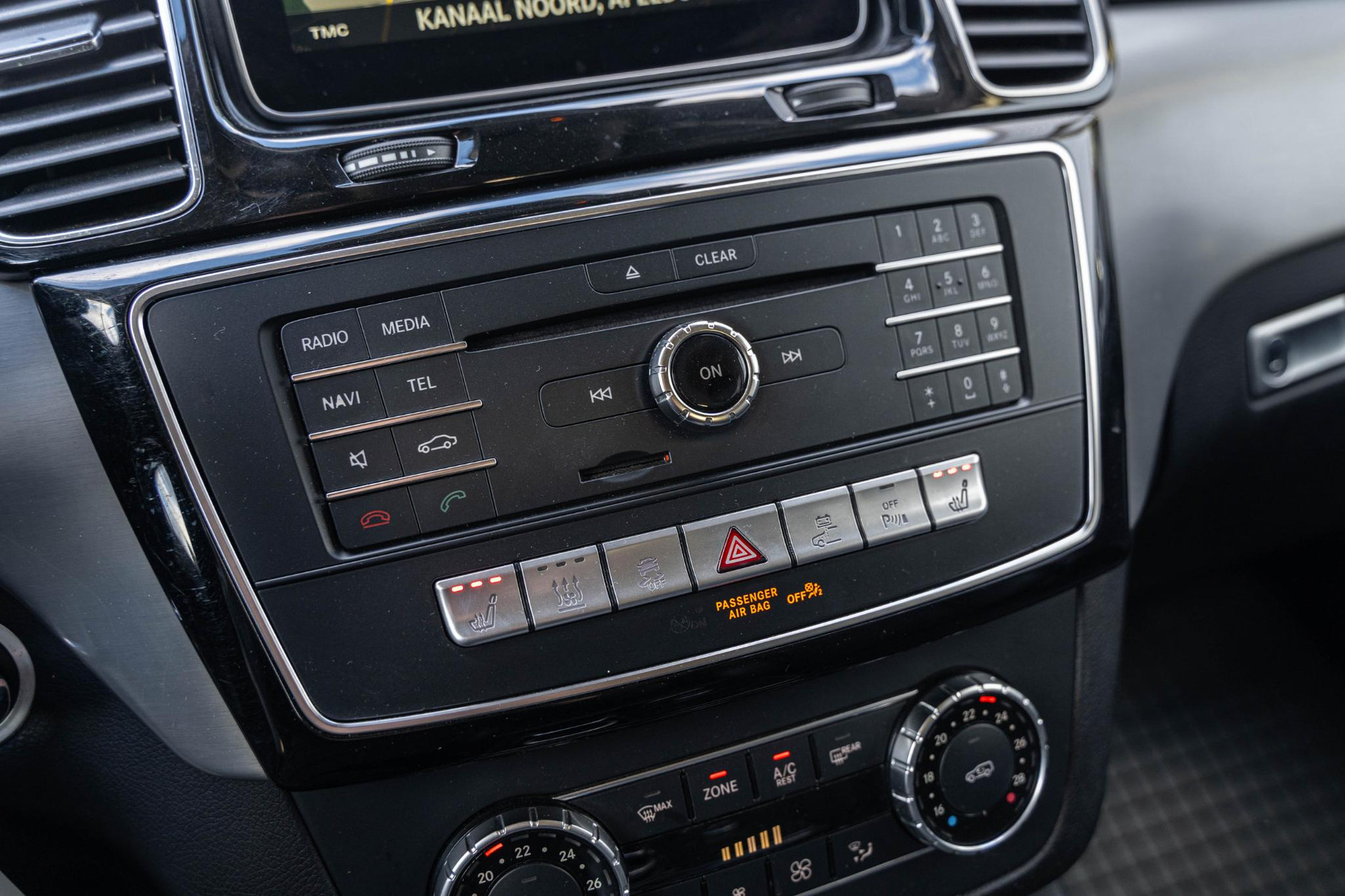 Mercedes-Benz GLE 500 e 4MATIC 2015 TENORITE GRAY METALLIC PAINT (755U) 29