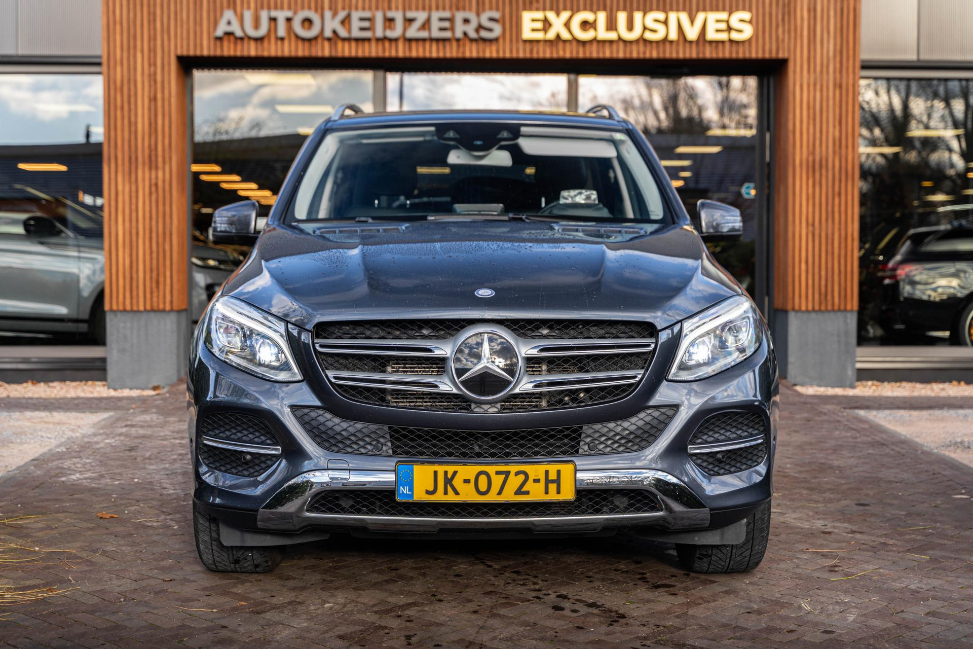 Mercedes-Benz GLE 500 e 4MATIC 2015 TENORITE GRAY METALLIC PAINT (755U) 3