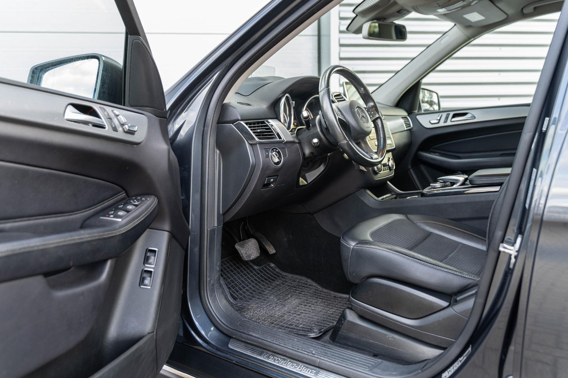 Mercedes-Benz GLE 500 e 4MATIC 2015 TENORITE GRAY METALLIC PAINT (755U) 8