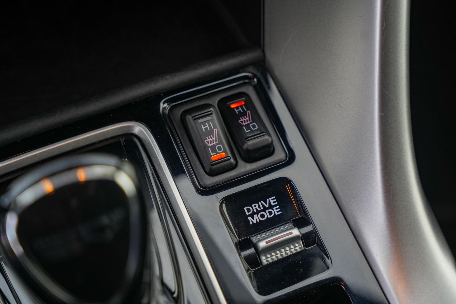 Mitsubishi Eclipse Cross 2.4 PHEV Intense+ 2023 Sterling silver m 16