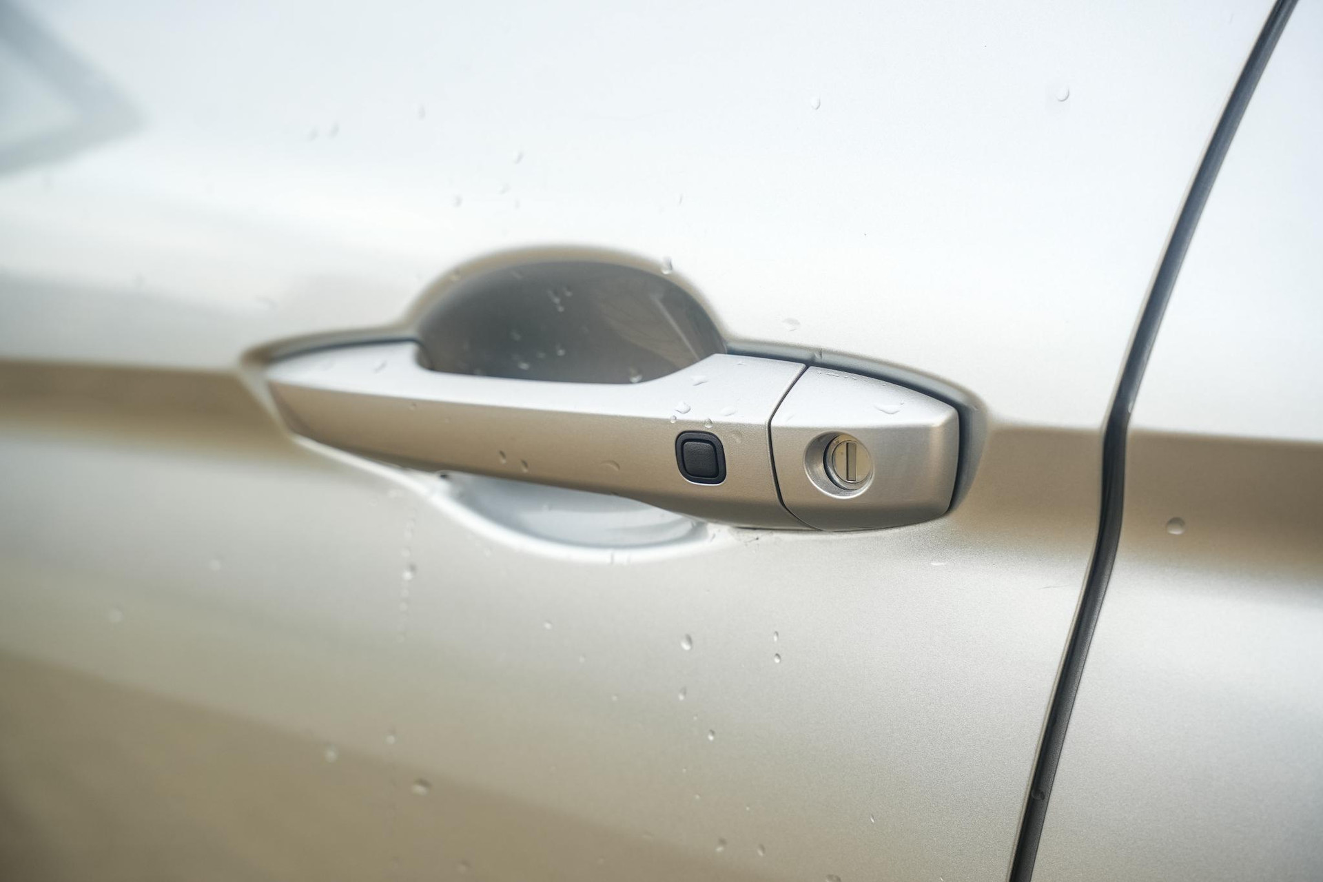 Mitsubishi Eclipse Cross 2.4 PHEV Intense+ 2023 Sterling silver m 29