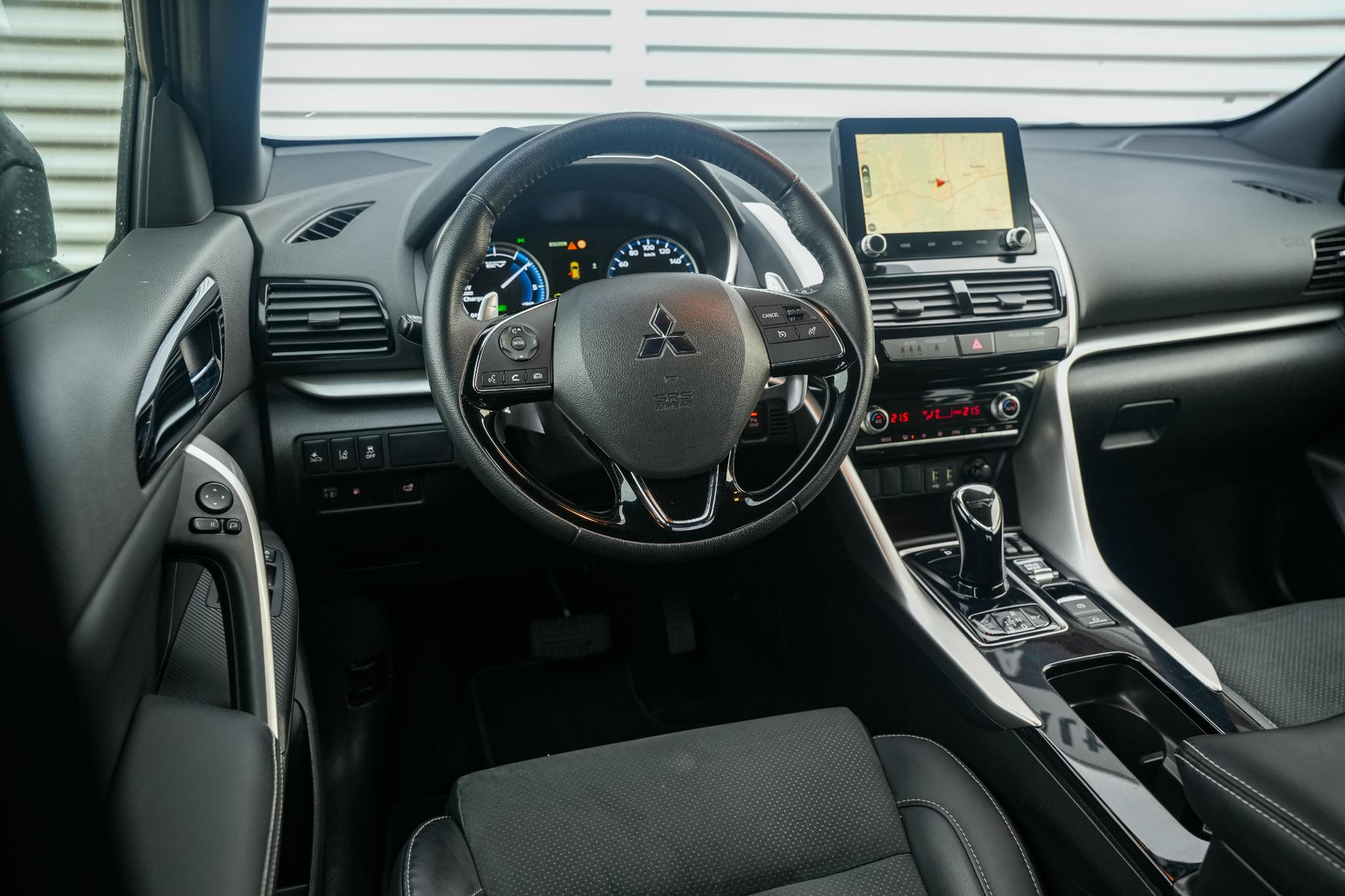 Mitsubishi Eclipse Cross 2.4 PHEV Intense+ 2023 Sterling silver m 4