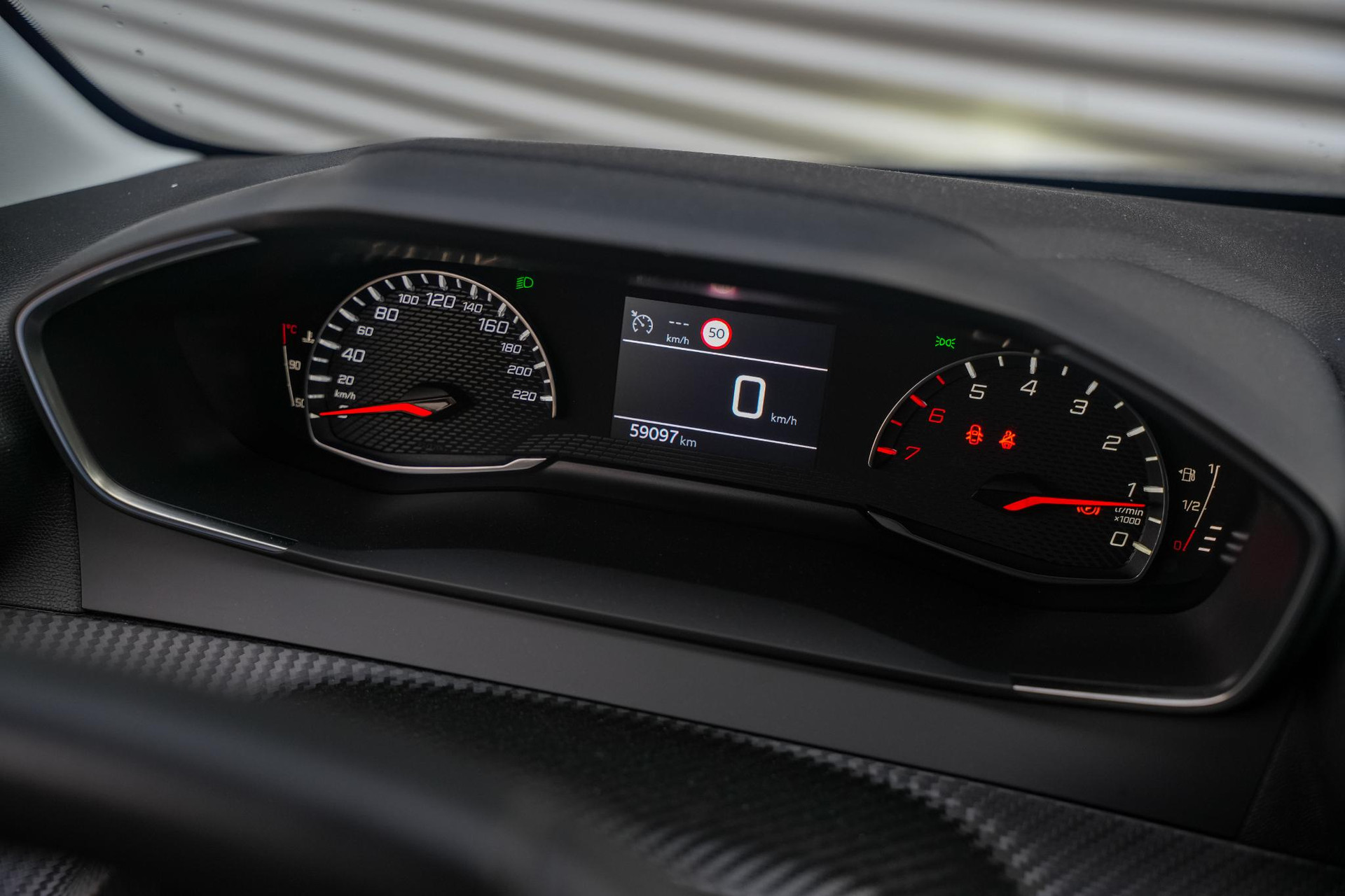 Peugeot 208 1.2 PureTech Active Pack 2022 Noir perla nera 19