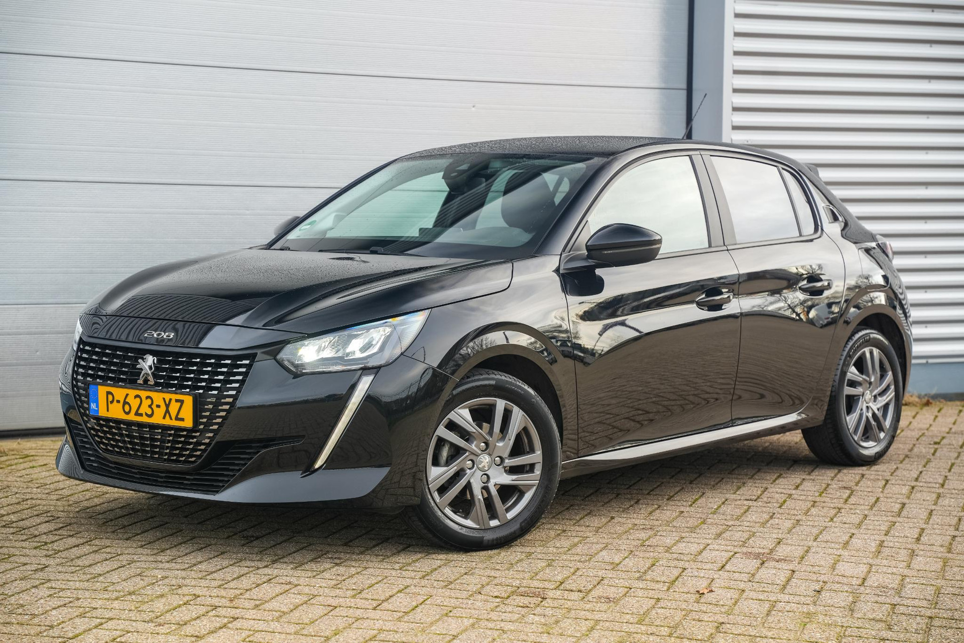 Peugeot 208 1.2 PureTech Active Pack 2022 Noir perla nera 24