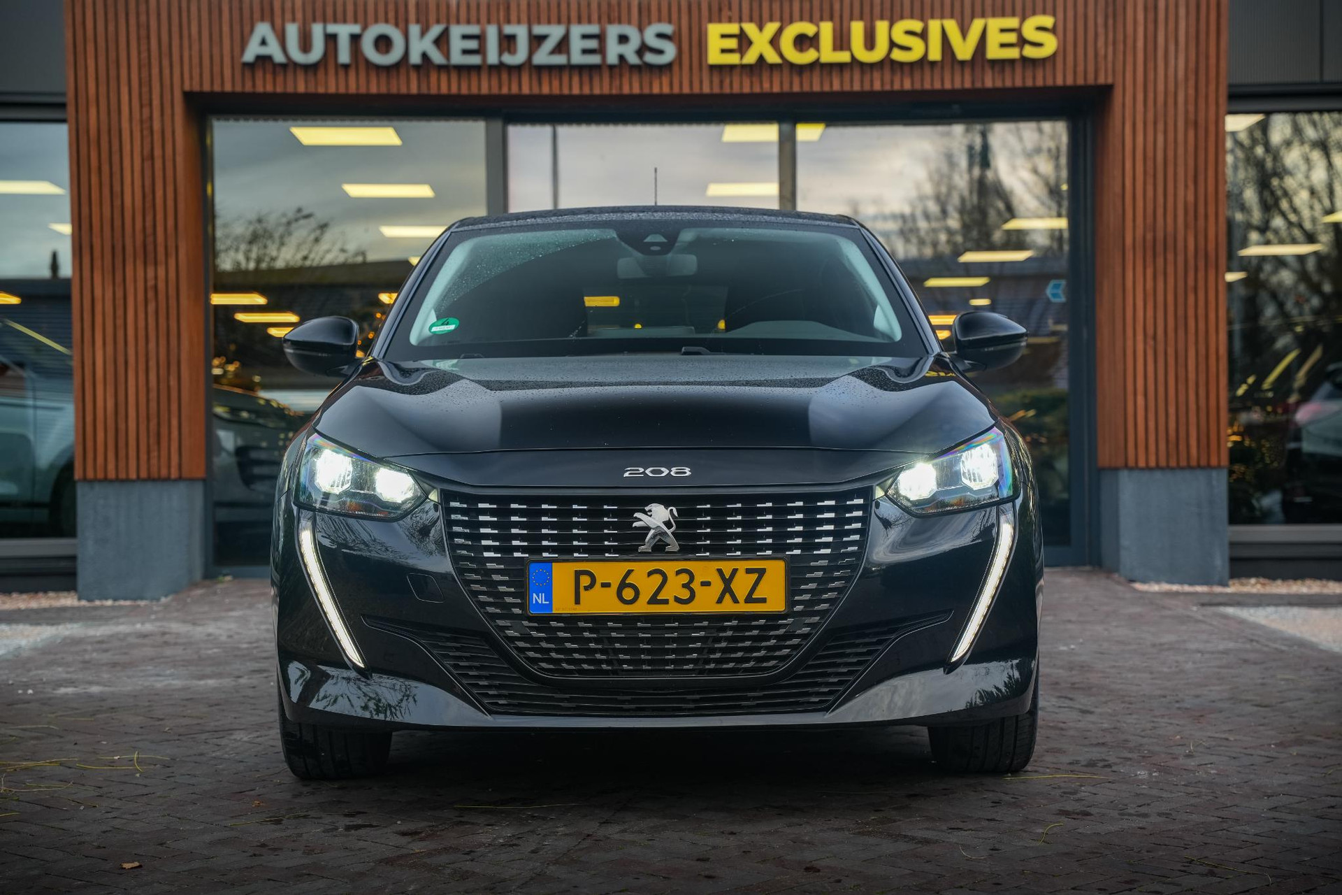 Peugeot 208 1.2 PureTech Active Pack 2022 Noir perla nera 3