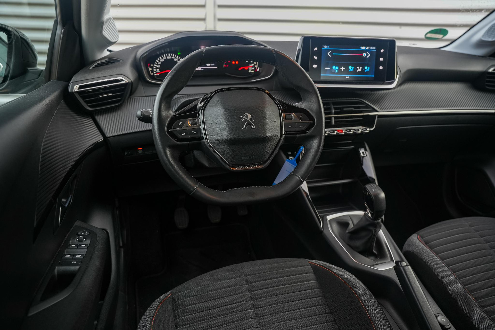 Peugeot 208 1.2 PureTech Active Pack 2022 Noir perla nera 4