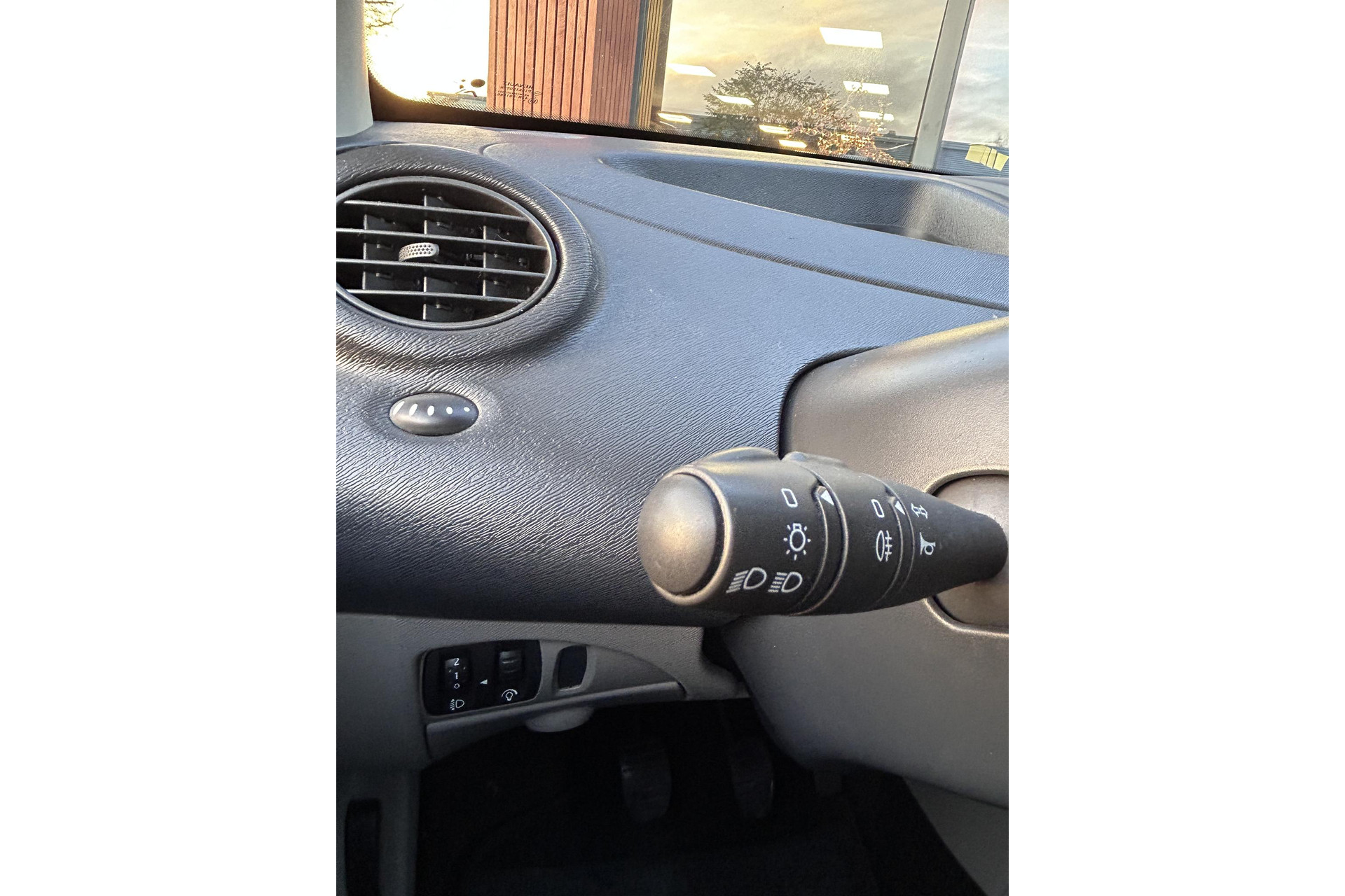 Renault Twingo 1.2 Acces 2009 RED BRISK BC (OV727) 15