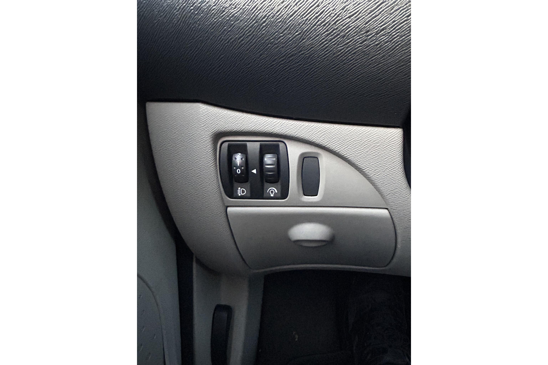 Renault Twingo 1.2 Acces 2009 RED BRISK BC (OV727) 17