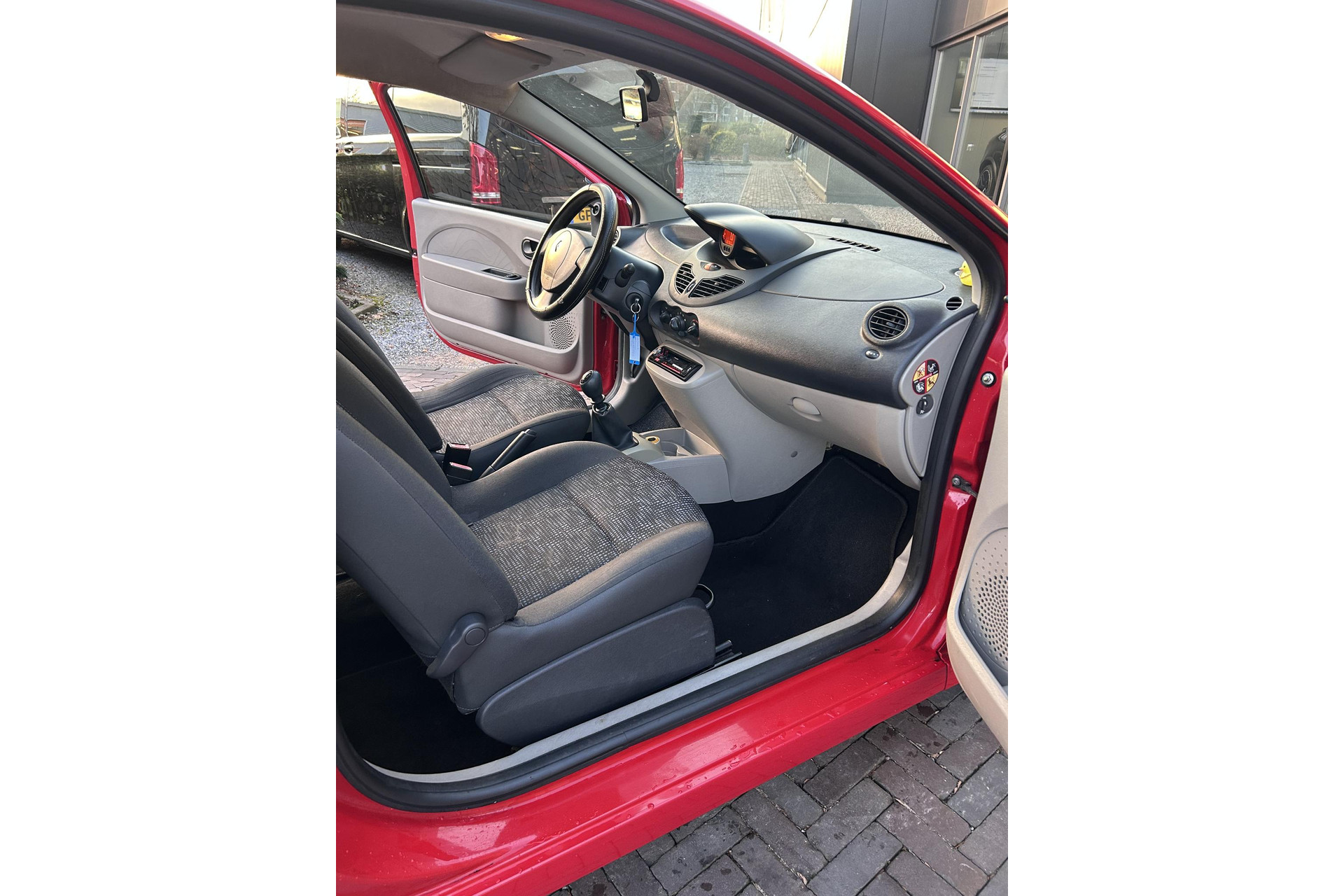 Renault Twingo 1.2 Acces 2009 RED BRISK BC (OV727) 19