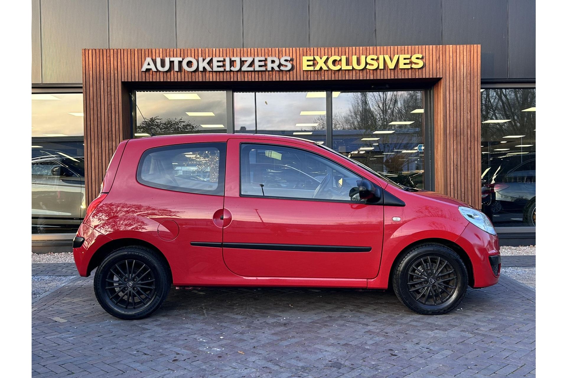 Renault Twingo 1.2 Acces 2009 RED BRISK BC (OV727) 9