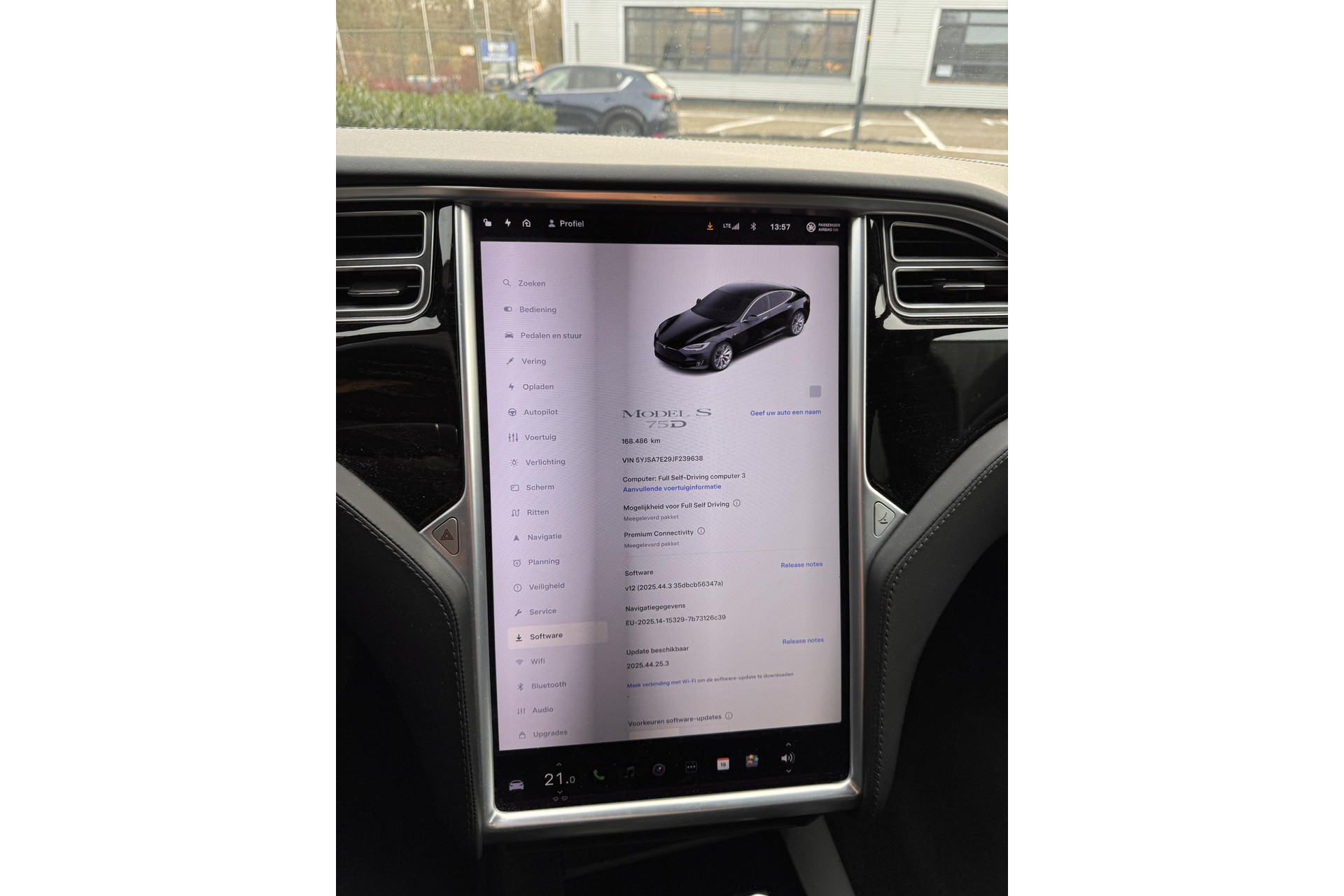 Tesla Model S 75D Base 2018  21