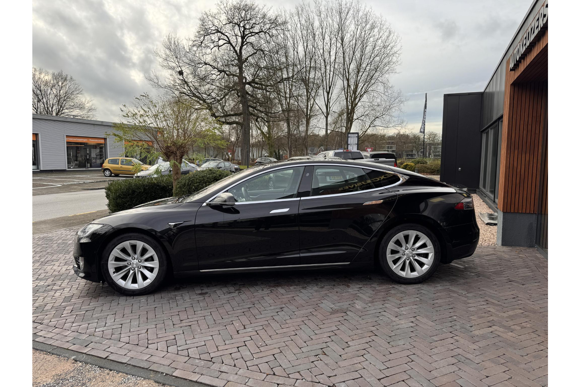 Tesla Model S 75D Base 2018  4