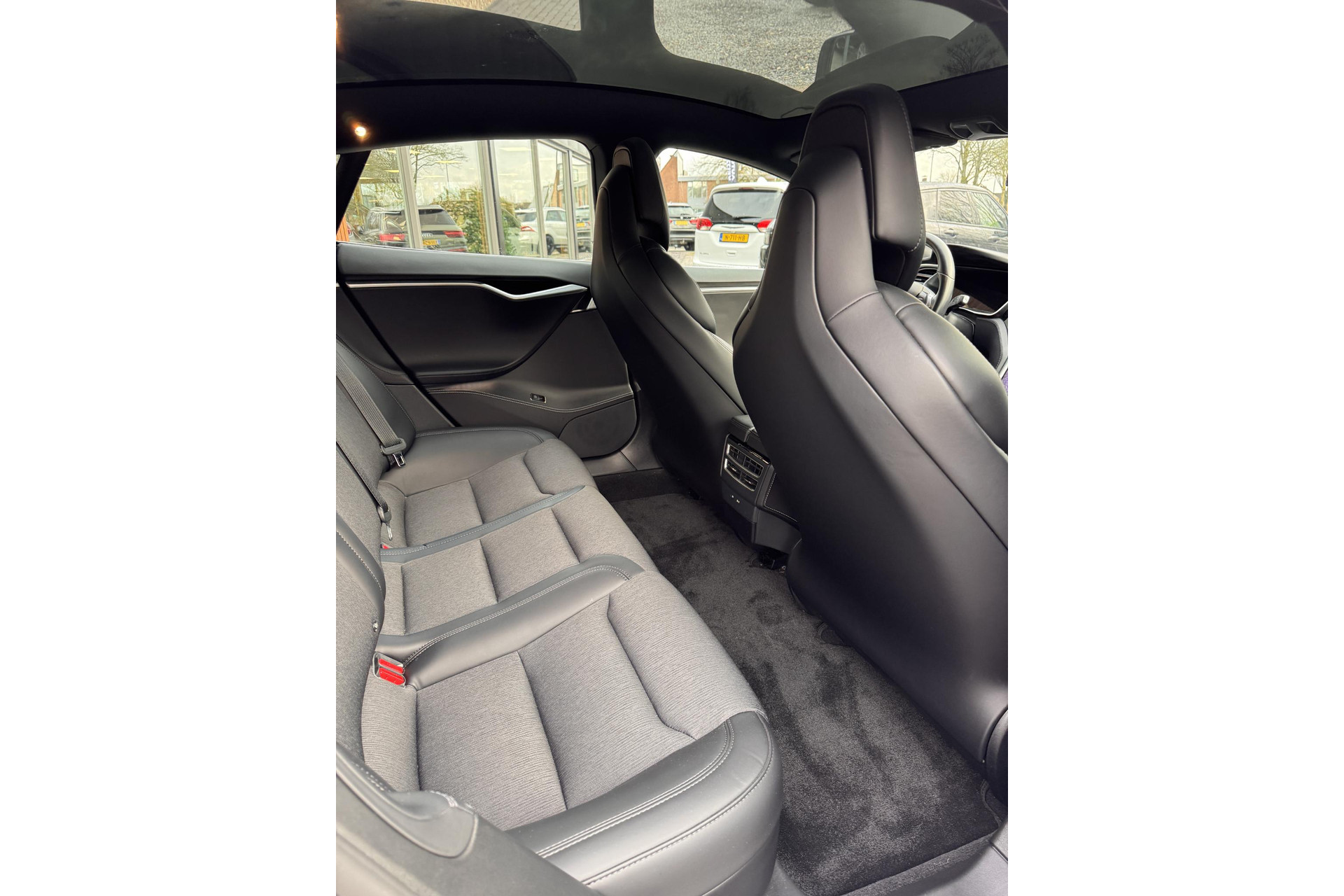 Tesla Model S 75D Base 2018  8