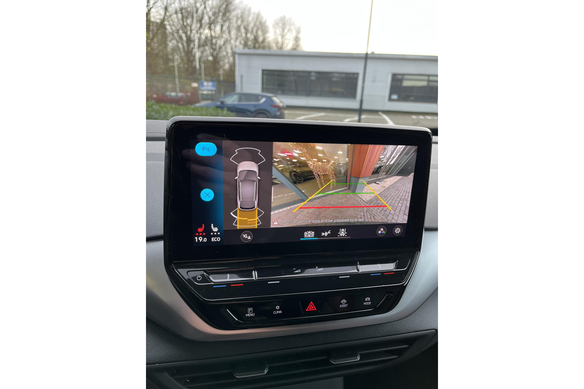 Volkswagen ID.4 First 77 kWh 2020 Mangan grey zwart dak 19
