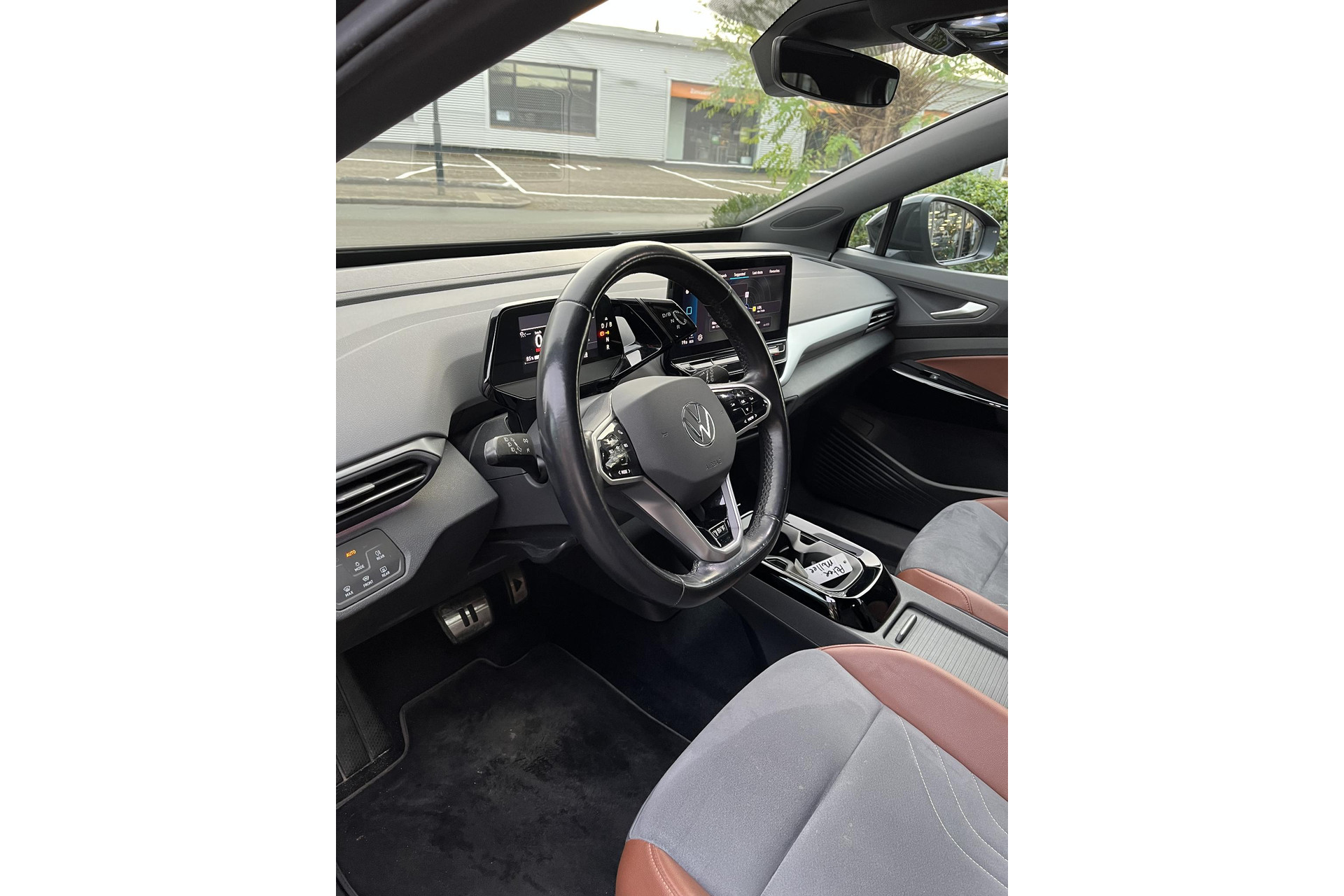 Volkswagen ID.4 First 77 kWh 2020 Mangan grey zwart dak 4