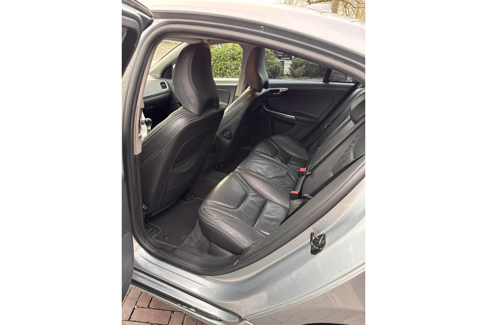 Volvo S60 1.6 T3 R-Design 2012 ELECTRIC SILVER (477) 11