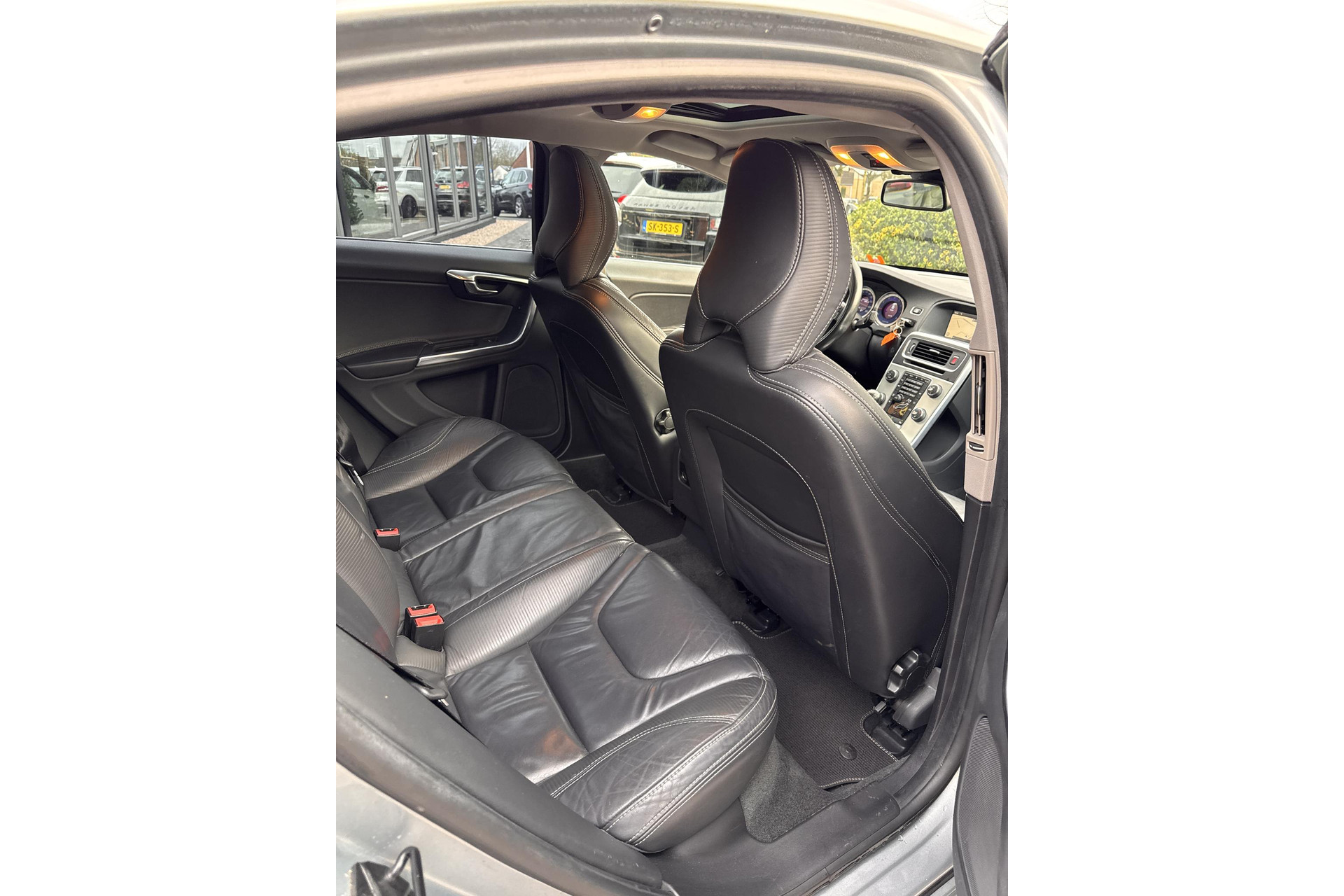 Volvo S60 1.6 T3 R-Design 2012 ELECTRIC SILVER (477) 14