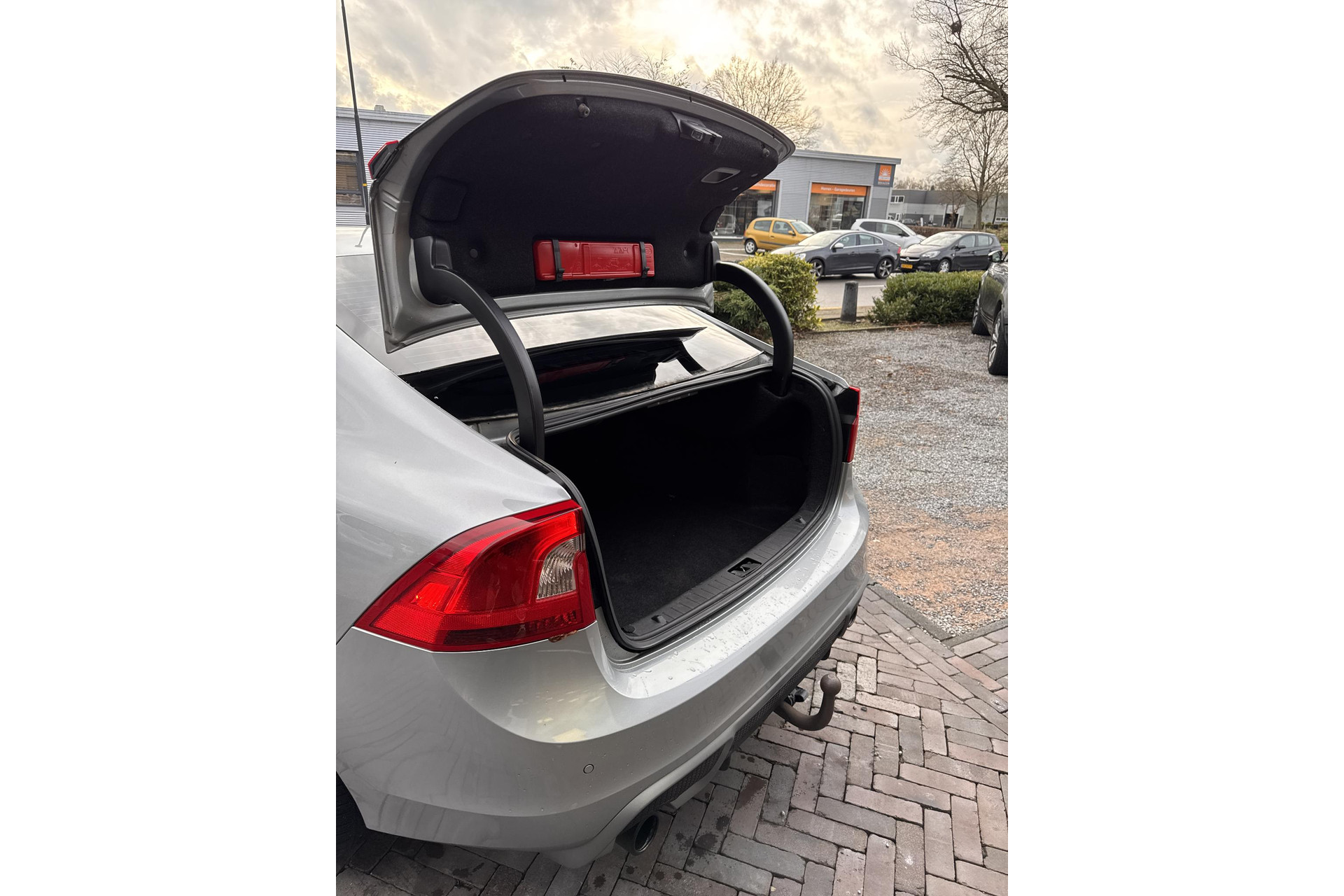 Volvo S60 1.6 T3 R-Design 2012 ELECTRIC SILVER (477) 15