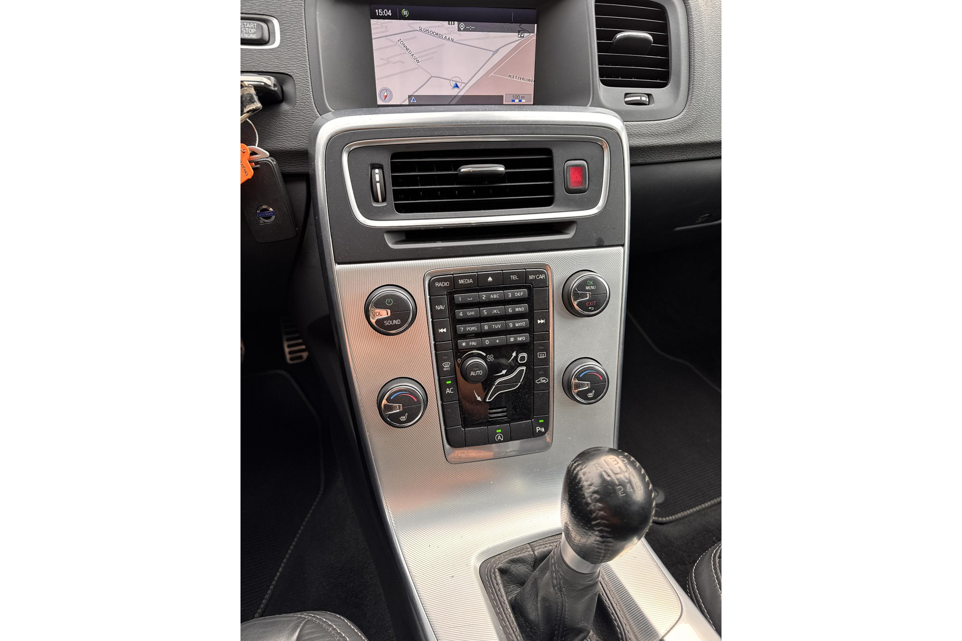 Volvo S60 1.6 T3 R-Design 2012 ELECTRIC SILVER (477) 17