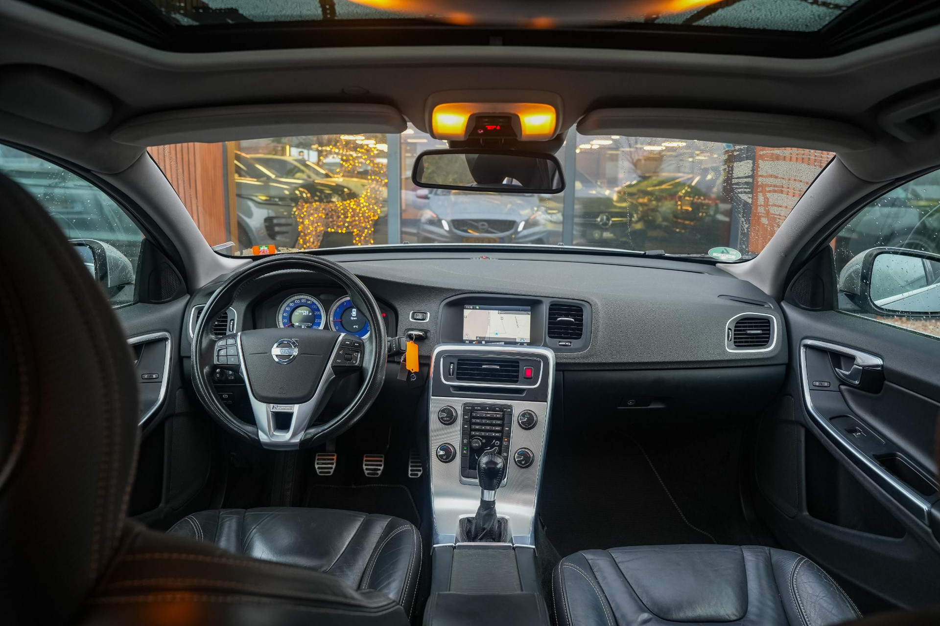 Volvo S60 1.6 T3 R-Design 2012 ELECTRIC SILVER (477) 2