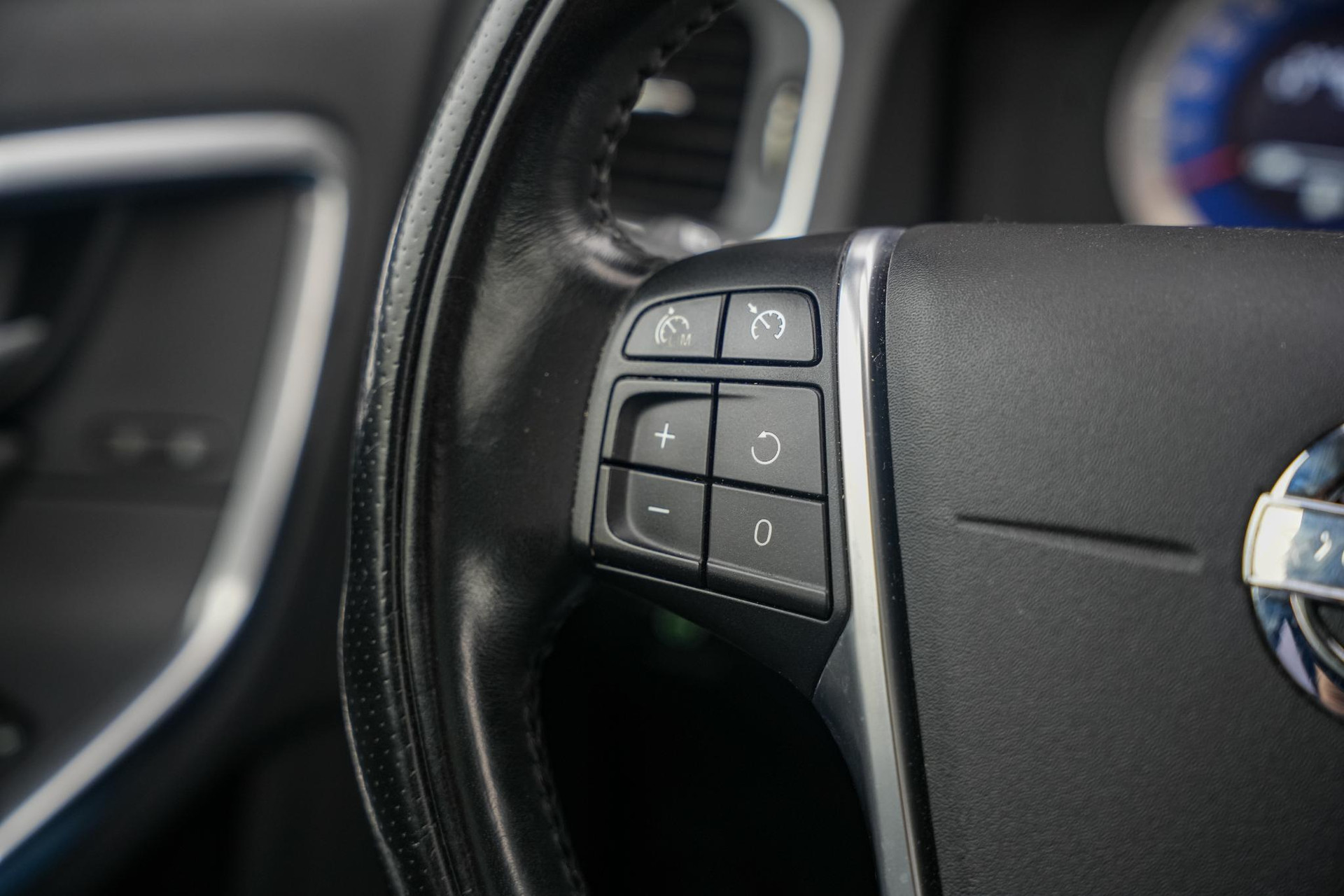 Volvo S60 1.6 T3 R-Design 2012 ELECTRIC SILVER (477) 21