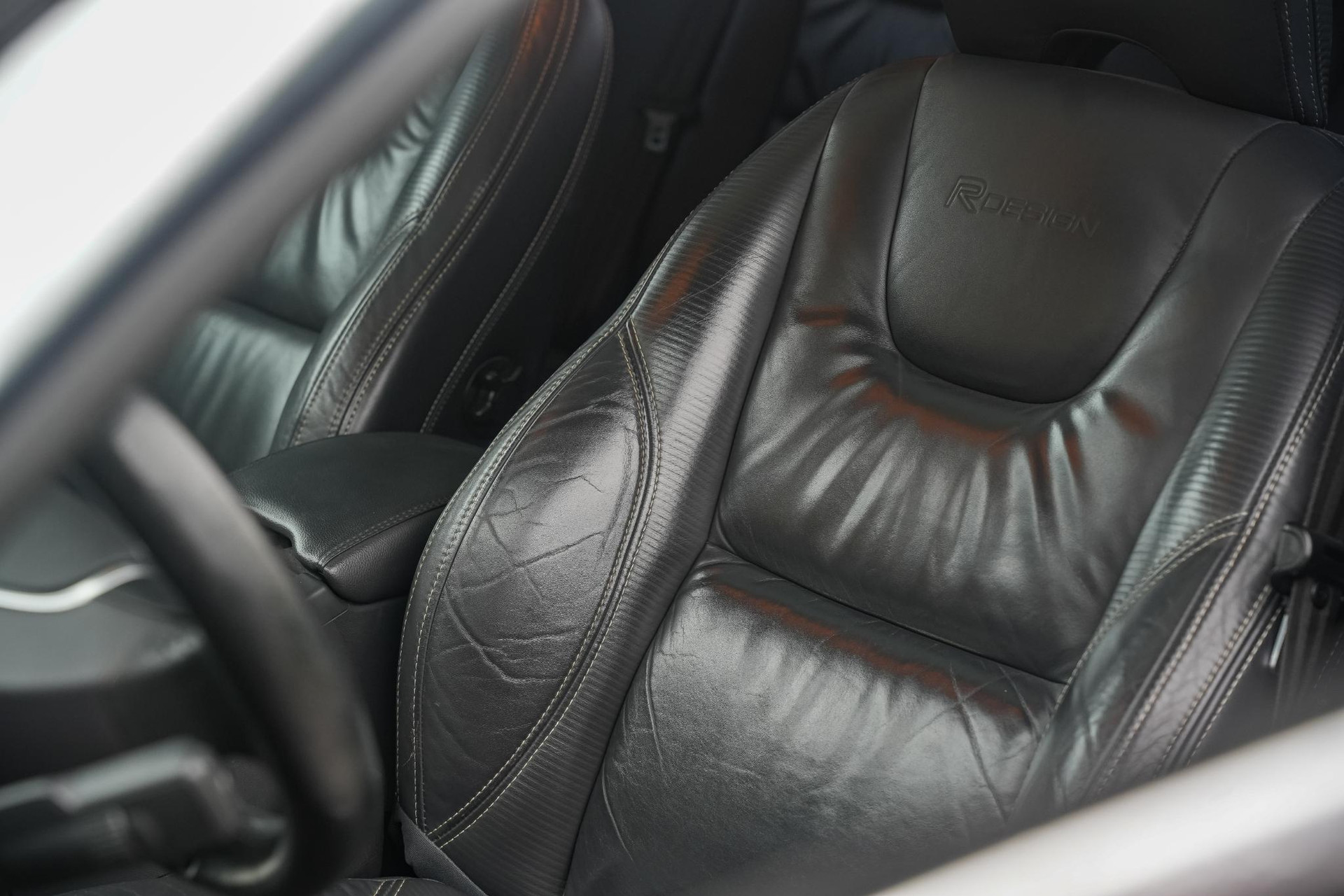 Volvo S60 1.6 T3 R-Design 2012 ELECTRIC SILVER (477) 24