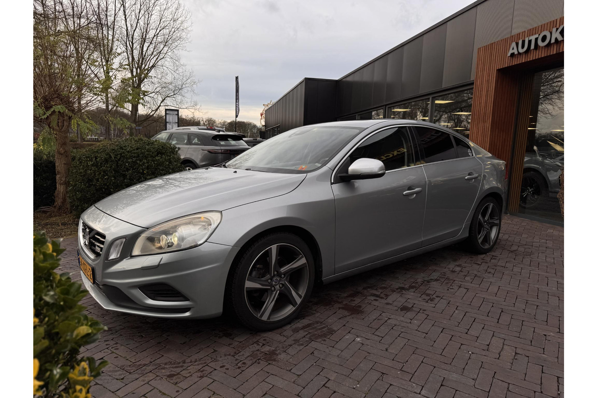 Volvo S60 1.6 T3 R-Design 2012 ELECTRIC SILVER (477) 5