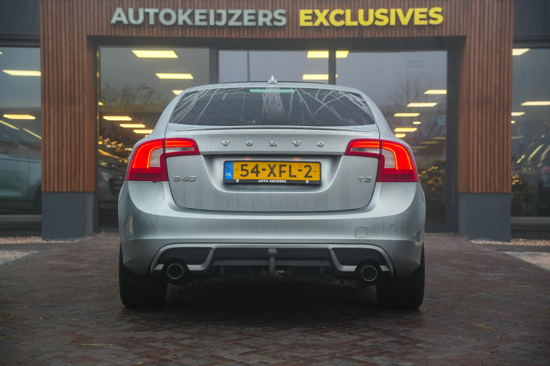 Volvo S60 1.6 T3 R-Design 2012 ELECTRIC SILVER (477) 9