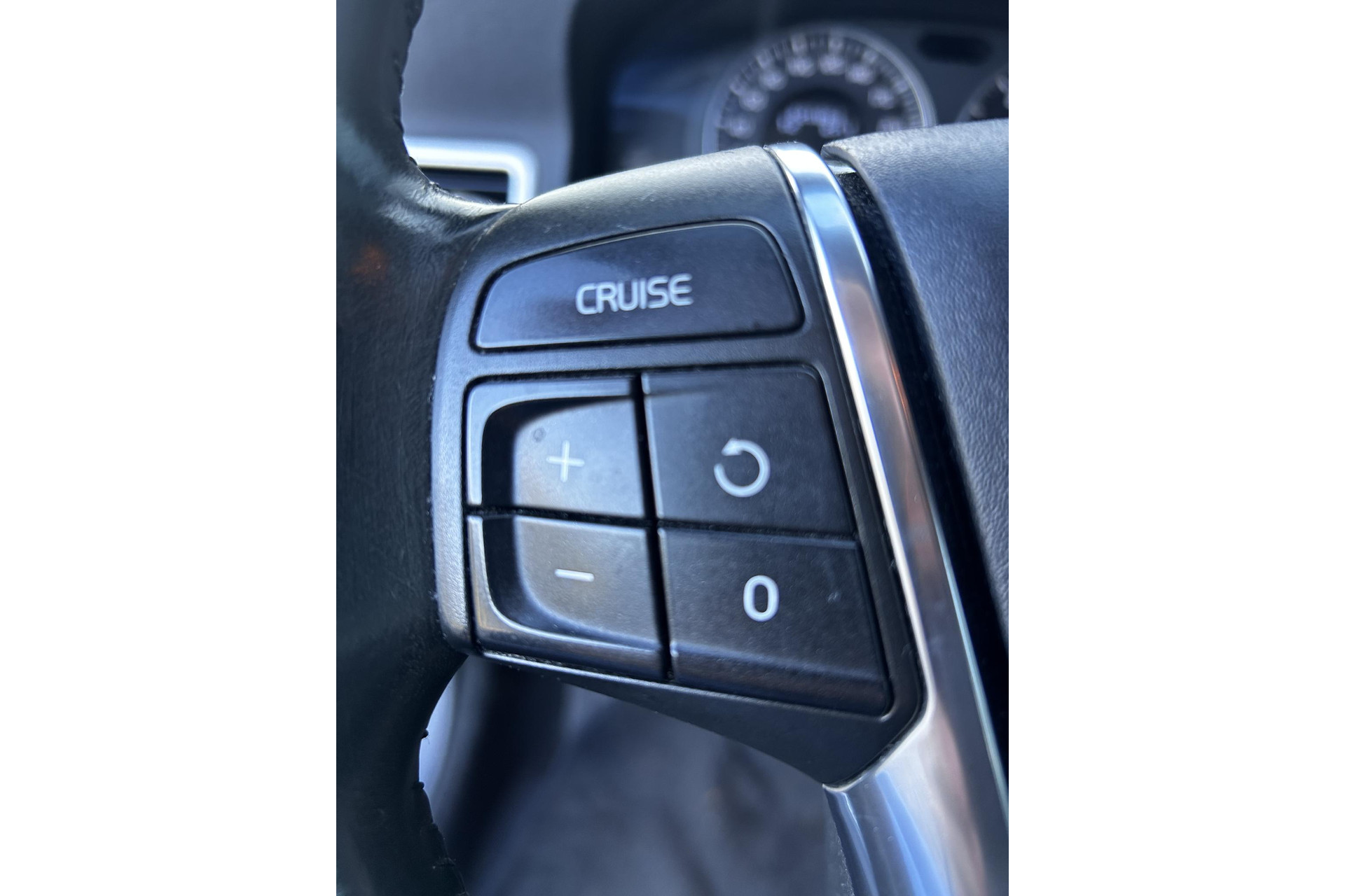 Volvo V70 2.4D Momentum 2010 TITANIUM GREY (455) 16