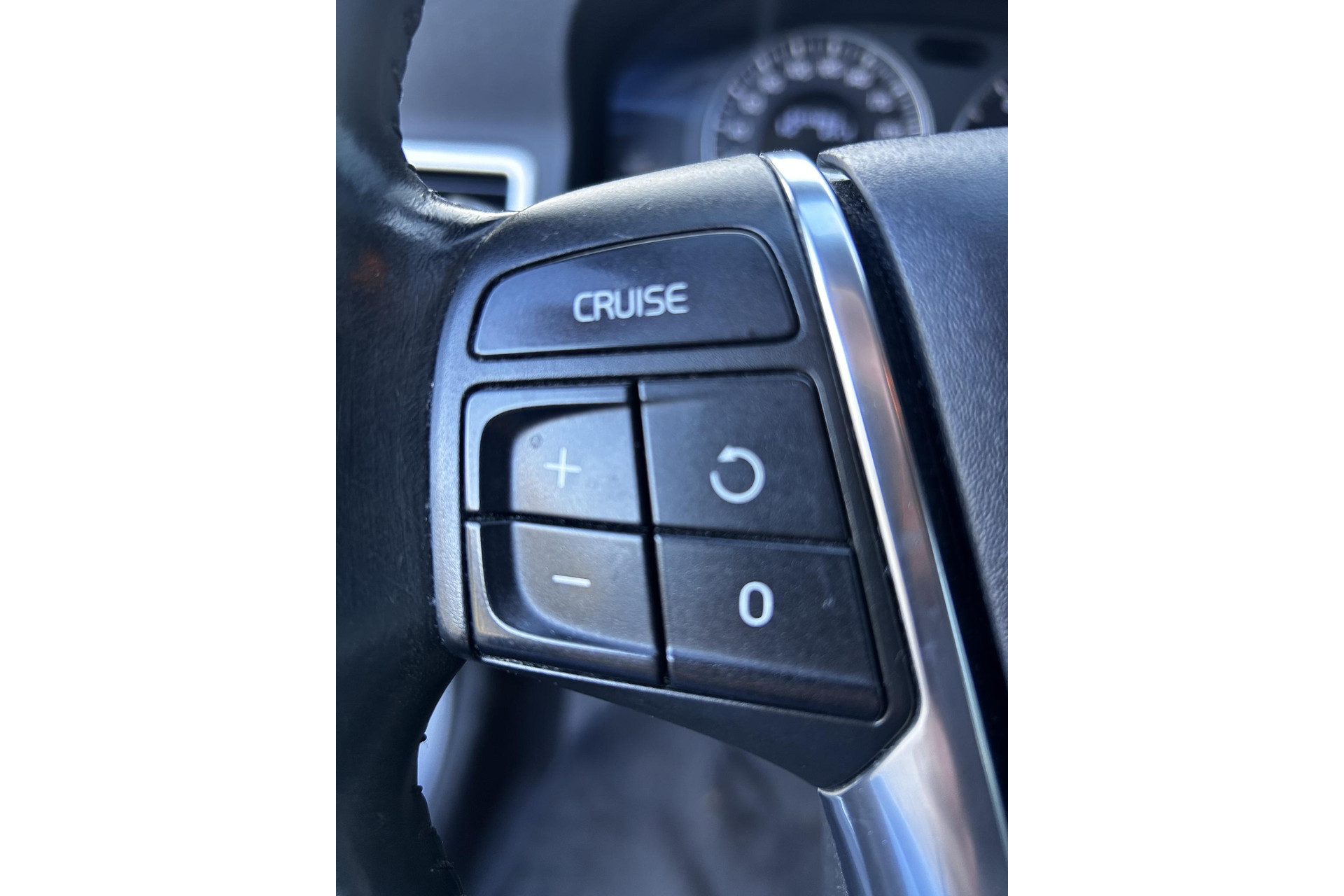 Volvo V70 2.4D Momentum 2010 TITANIUM GREY (455) 19