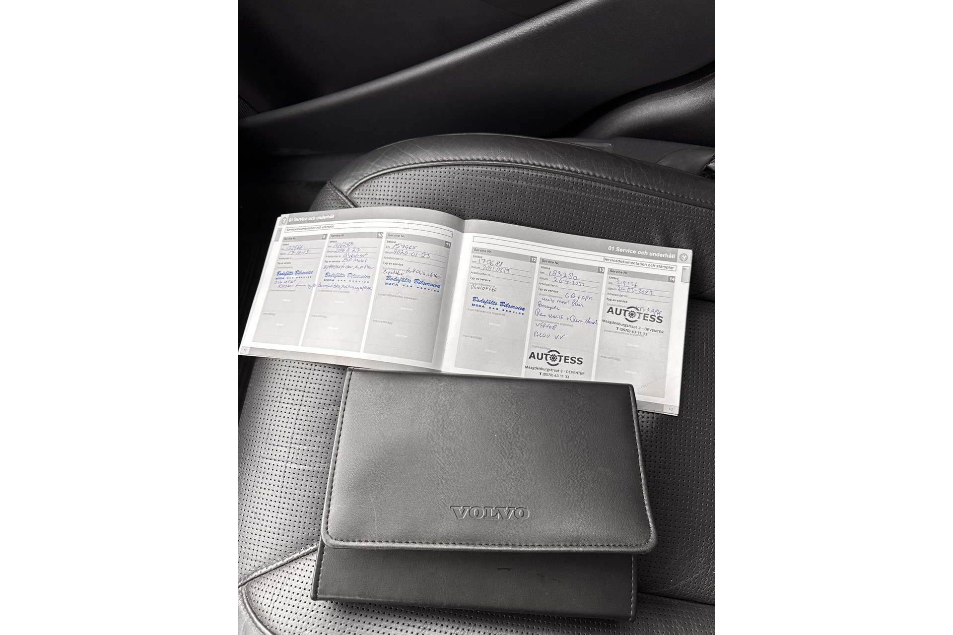 Volvo V70 3.2 Momentum 2007 BLACK SOLID (STONE) (019) 19