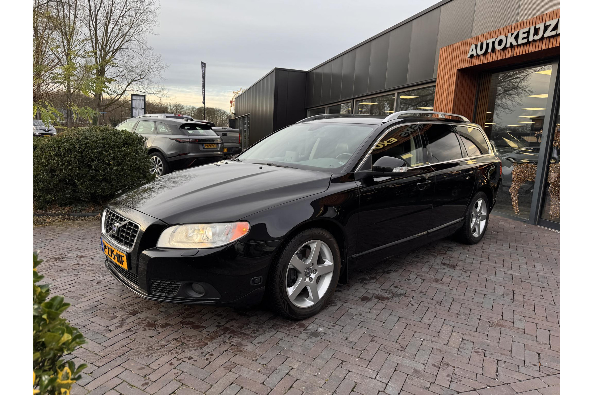 Volvo V70 3.2 Momentum 2007 BLACK SOLID (STONE) (019) 5