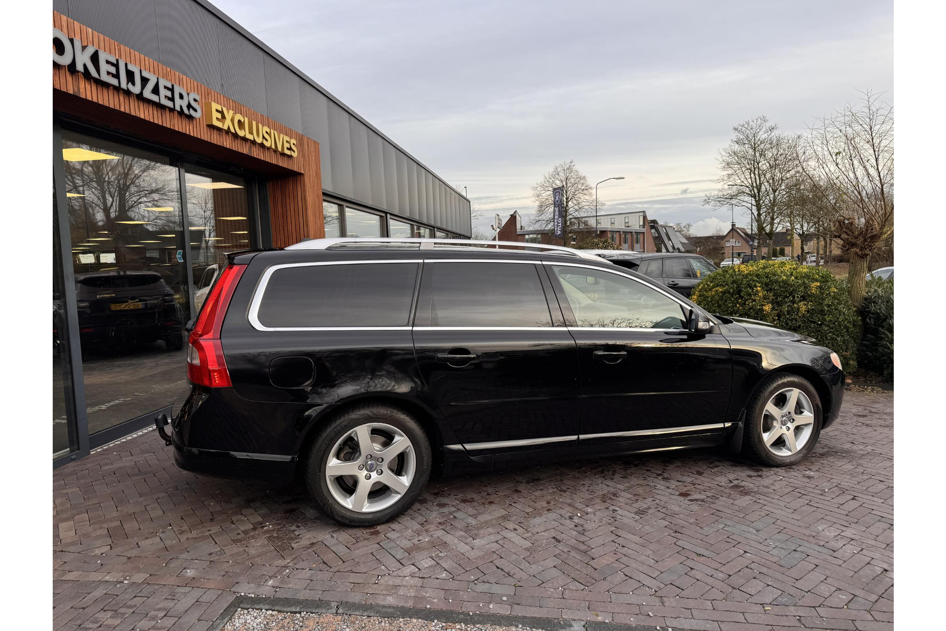 Volvo V70 3.2 Momentum 2007 BLACK SOLID (STONE) (019) 8