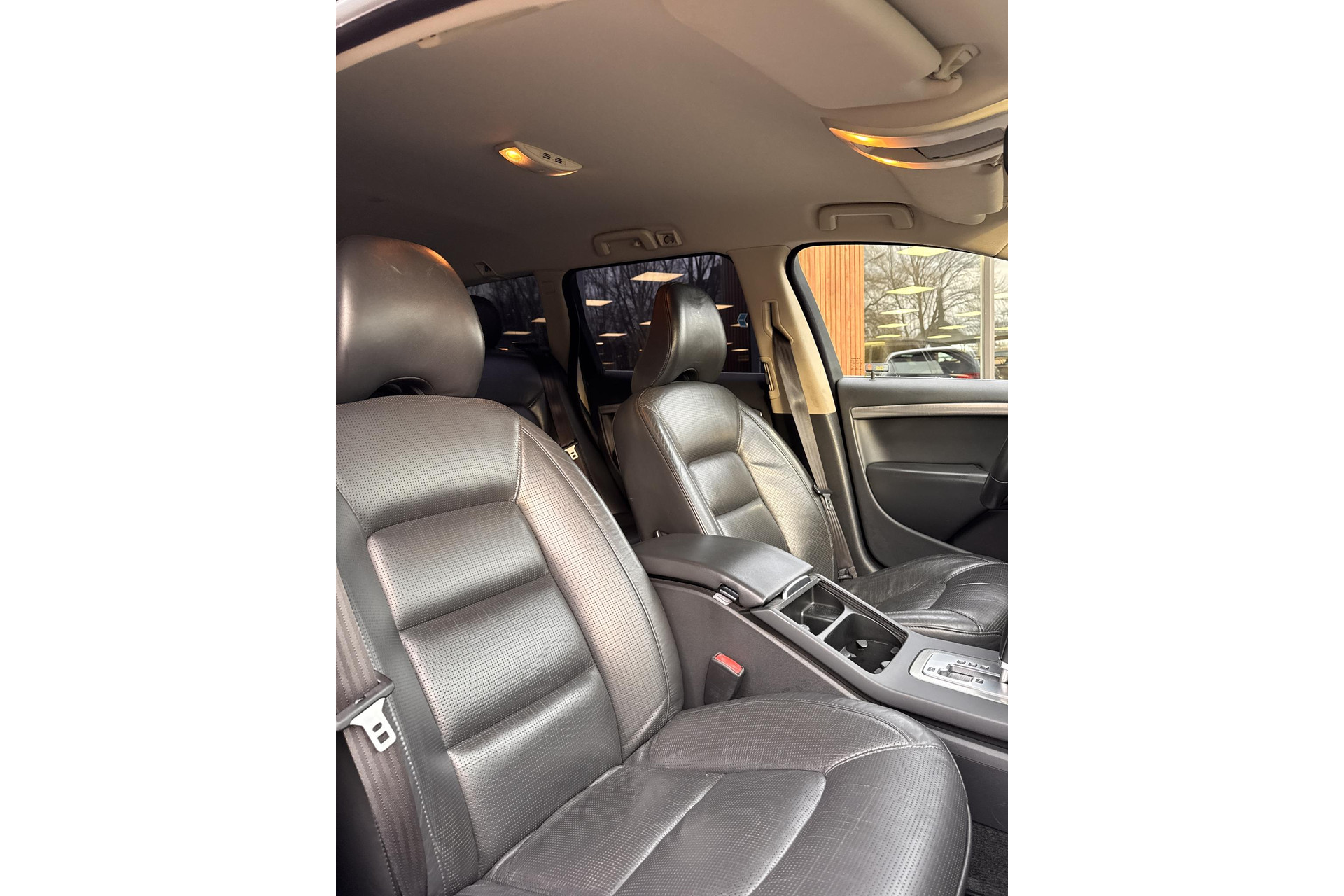 Volvo V70 3.2 Momentum 2007 BLACK SOLID (STONE) (019) 9