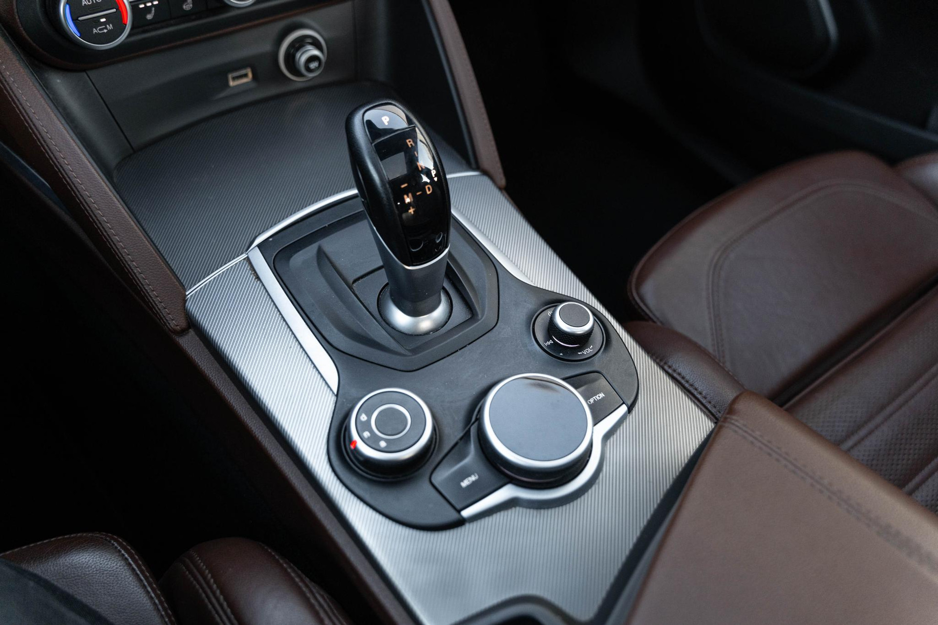 Alfa Romeo Stelvio 2.2d Super 2018  16